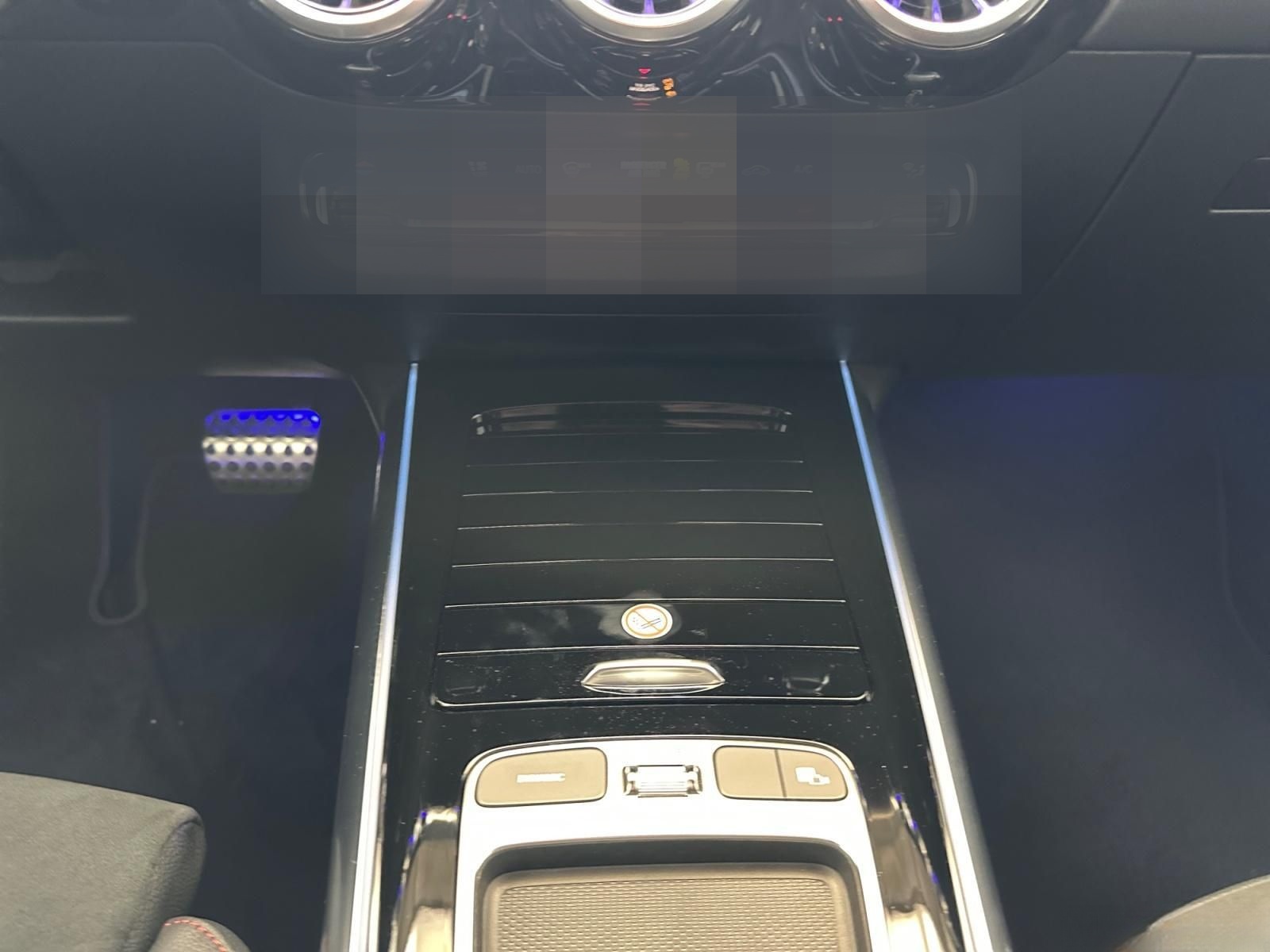 Mercedes-Benz GLA 180 +AMG+360°KAM+AHK+DISTRONIC+WINTERPAKET+ foto 11