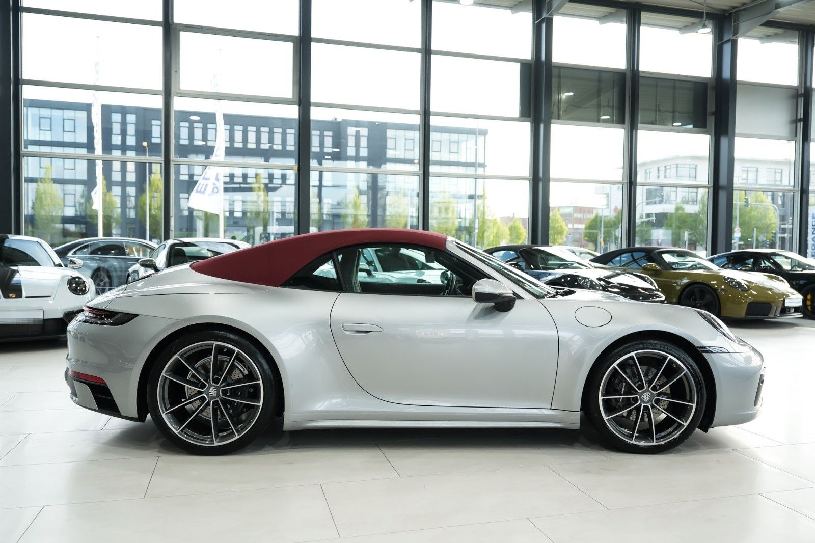 Porsche 911 Cabrio*SPORT-DESIGN*SPORTABGAS*CHRONO*21"LM foto 5