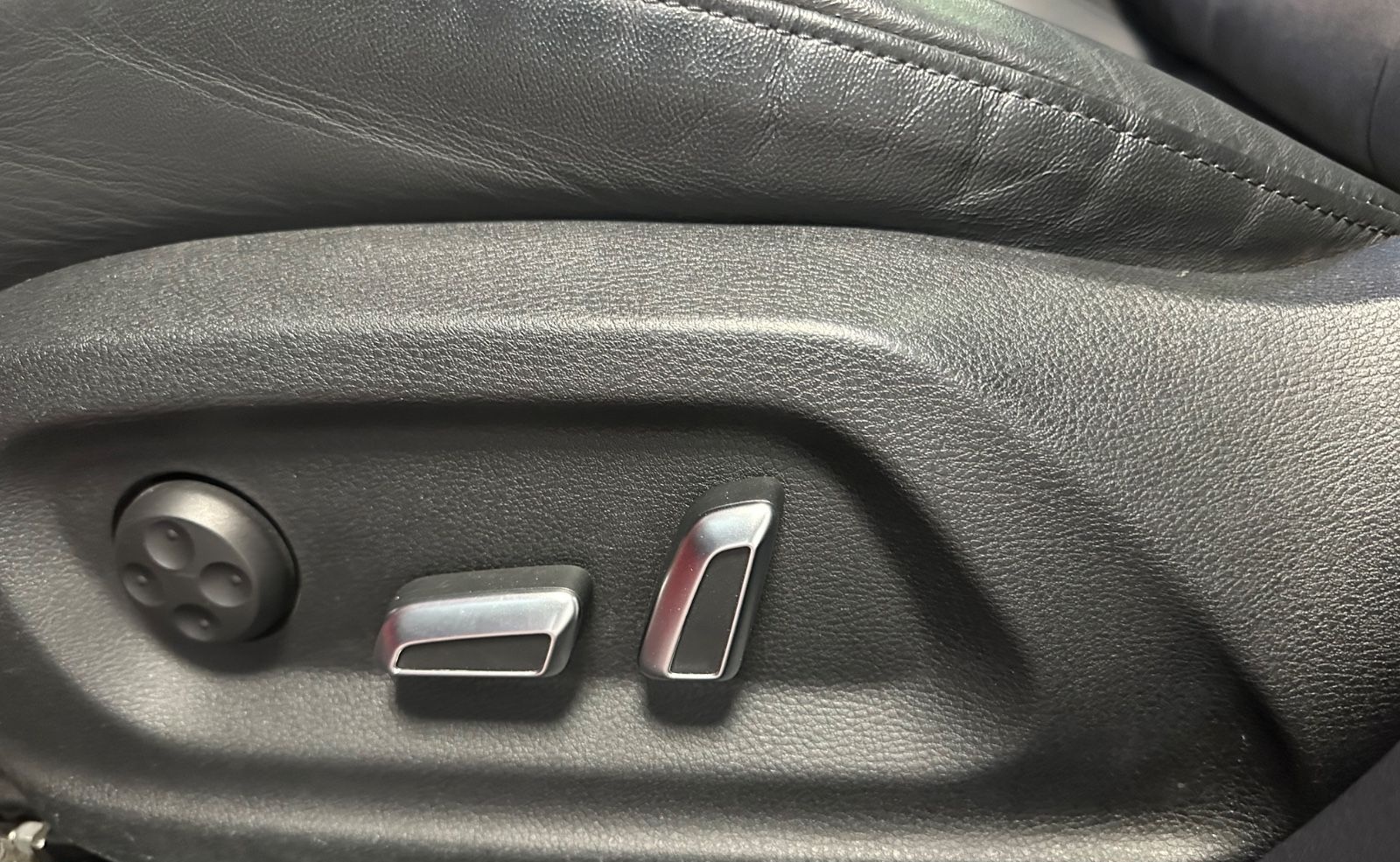 Audi Q3 sport quattro, Pano., Kamera, Navi., 20 Zoll foto 12