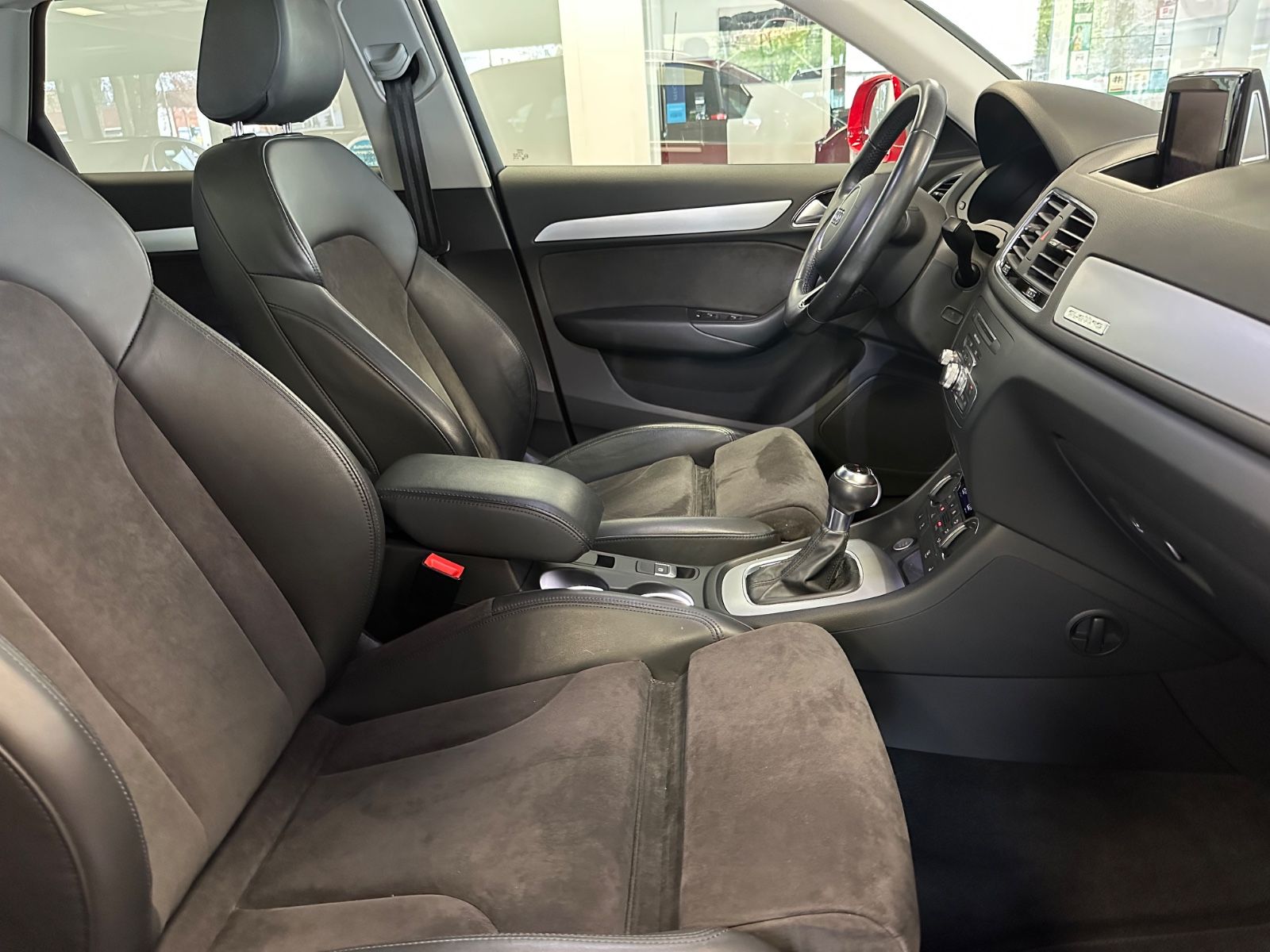 Audi Q3 sport quattro, Pano., Kamera, Navi., 20 Zoll foto 17