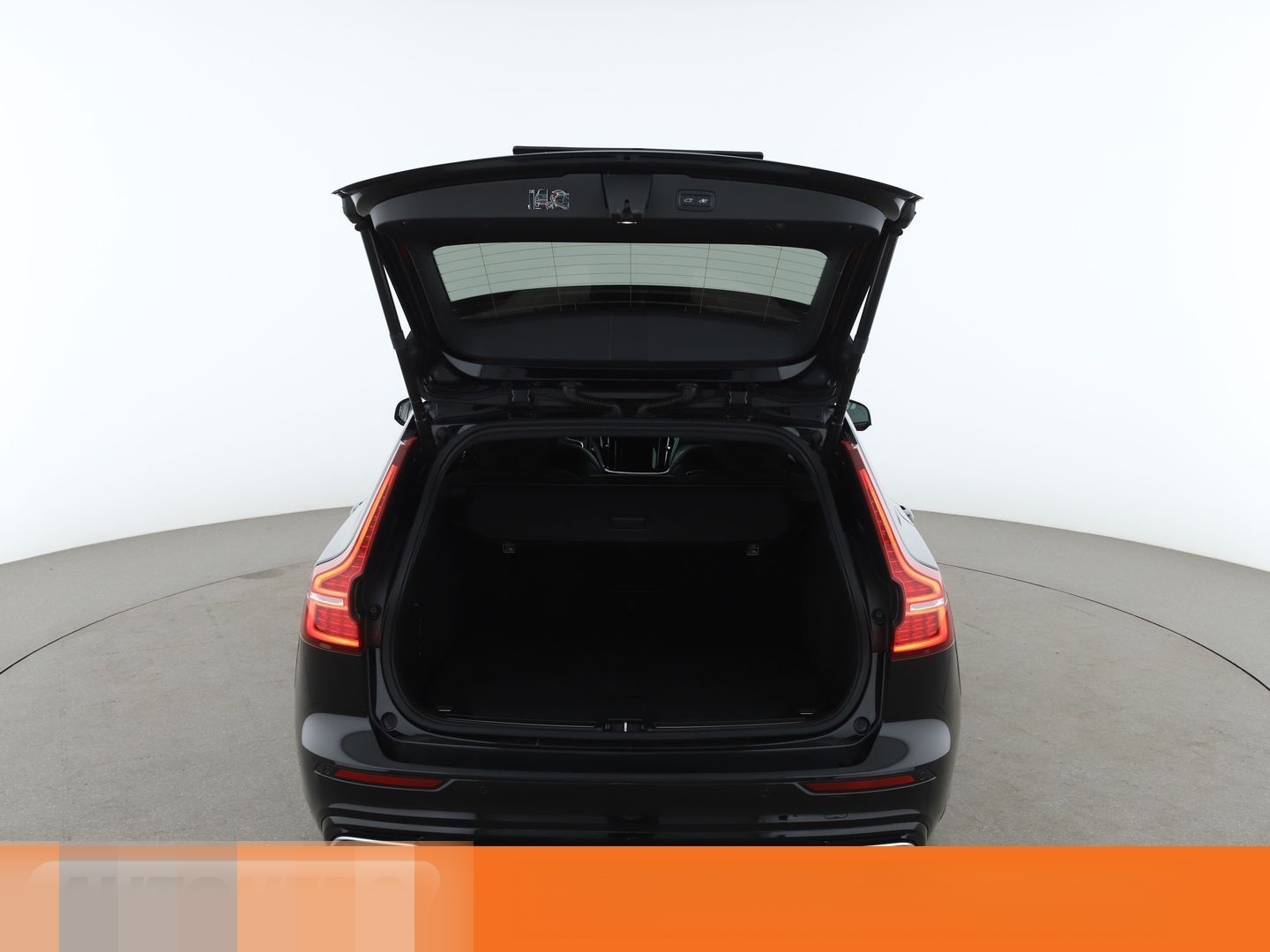 Volvo 2.0 B4 R-Design Aut.*NAV*LED*TEMP*CAM*PDC*SHZ* foto 17