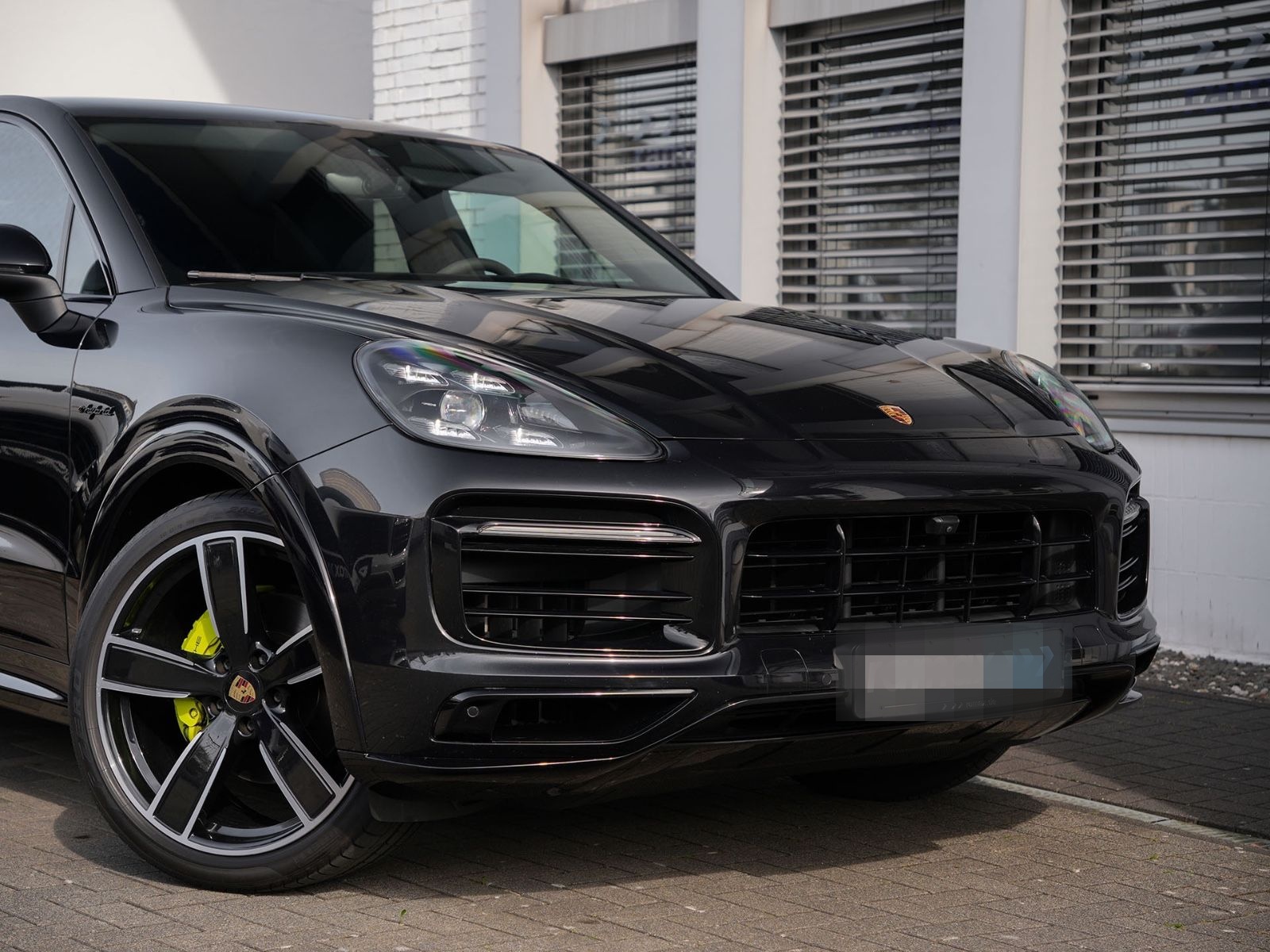 Porsche E-Hybrid Coupé SPORTDESIGN-PAKET-SPORTABGAS.-22" foto 11