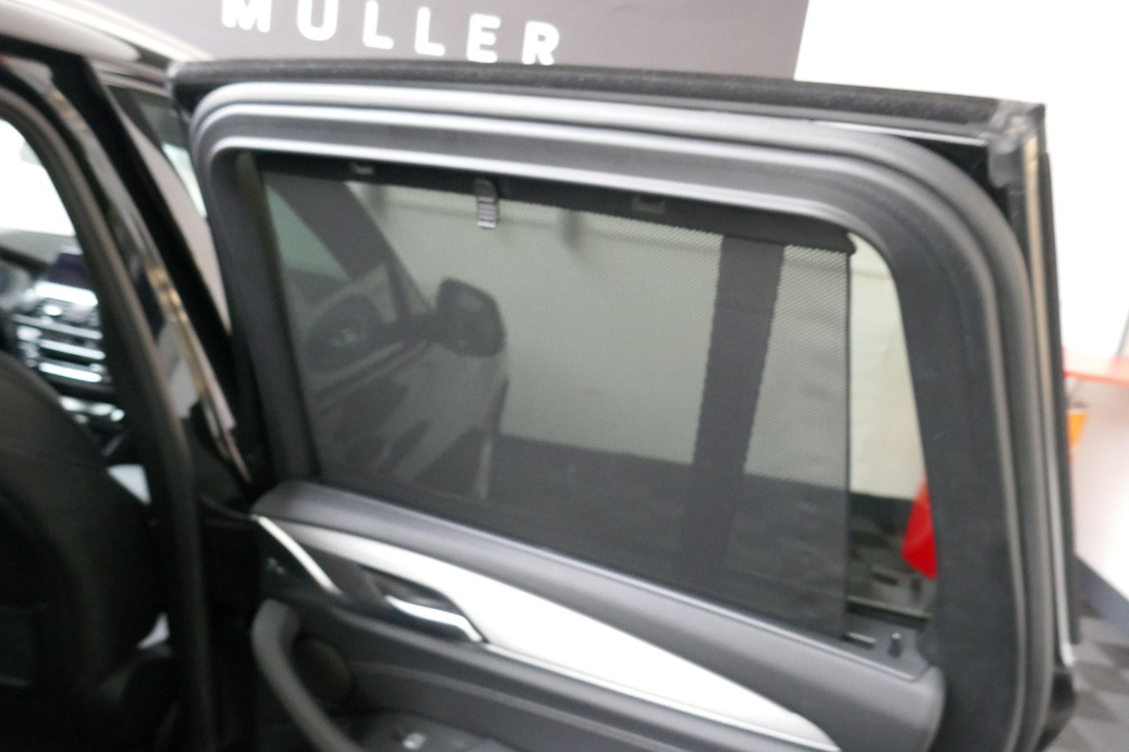 BMW X3 xDrive 20i M Sport *PANO*AHK*3 ZONEN KLIMAAU foto 14