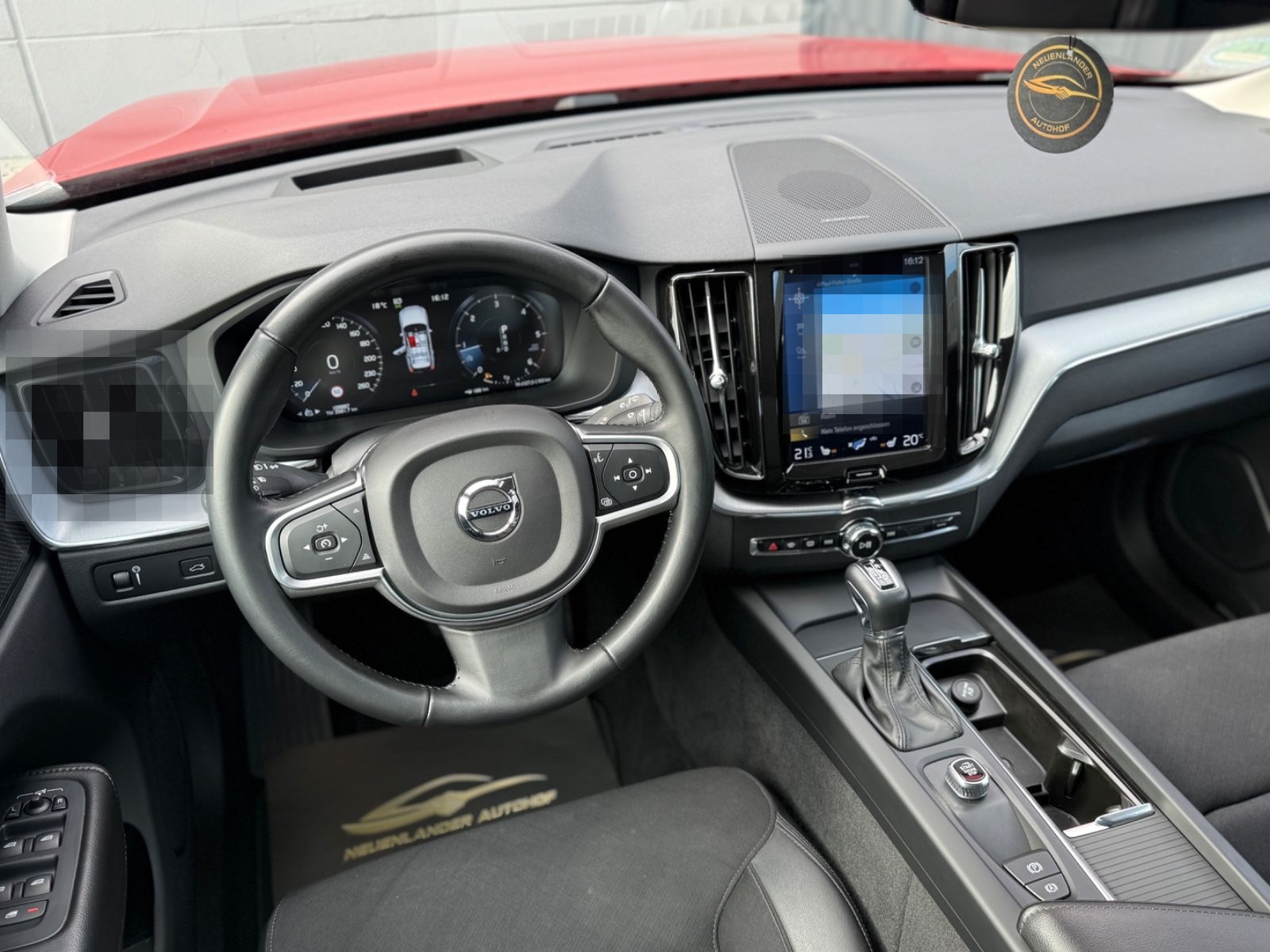 Volvo XC 60 D4 Momentum*Automatik*HUD*1.Hand*AHK*Leder foto 13