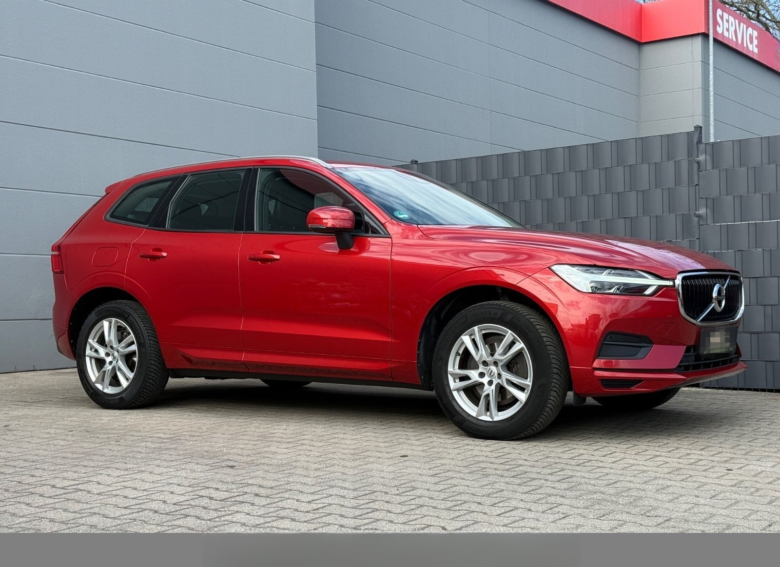 Volvo XC 60 D4 Momentum*Automatik*HUD*1.Hand*AHK*Leder foto 3