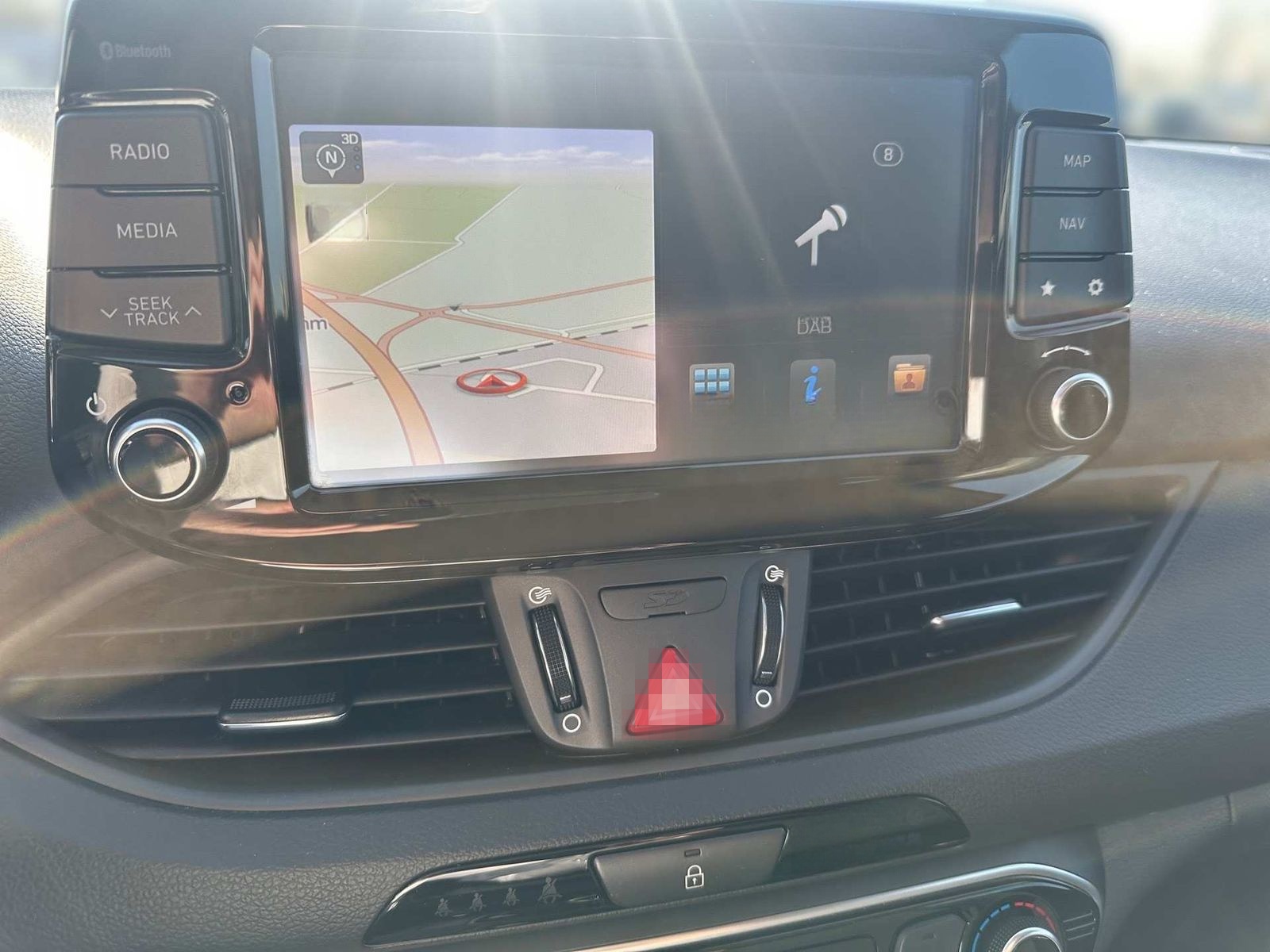 Hyundai i30 YES! Plus LED+Navi+SHZ+Kamera+Tempomat+LMR+ foto 13