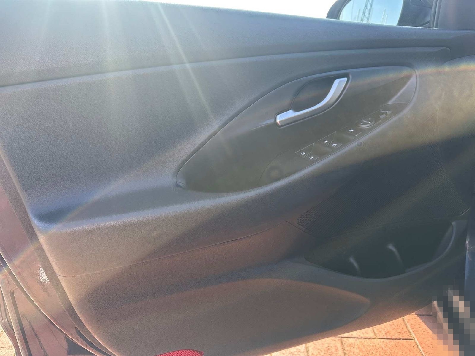 Hyundai i30 YES! Plus LED+Navi+SHZ+Kamera+Tempomat+LMR+ foto 17