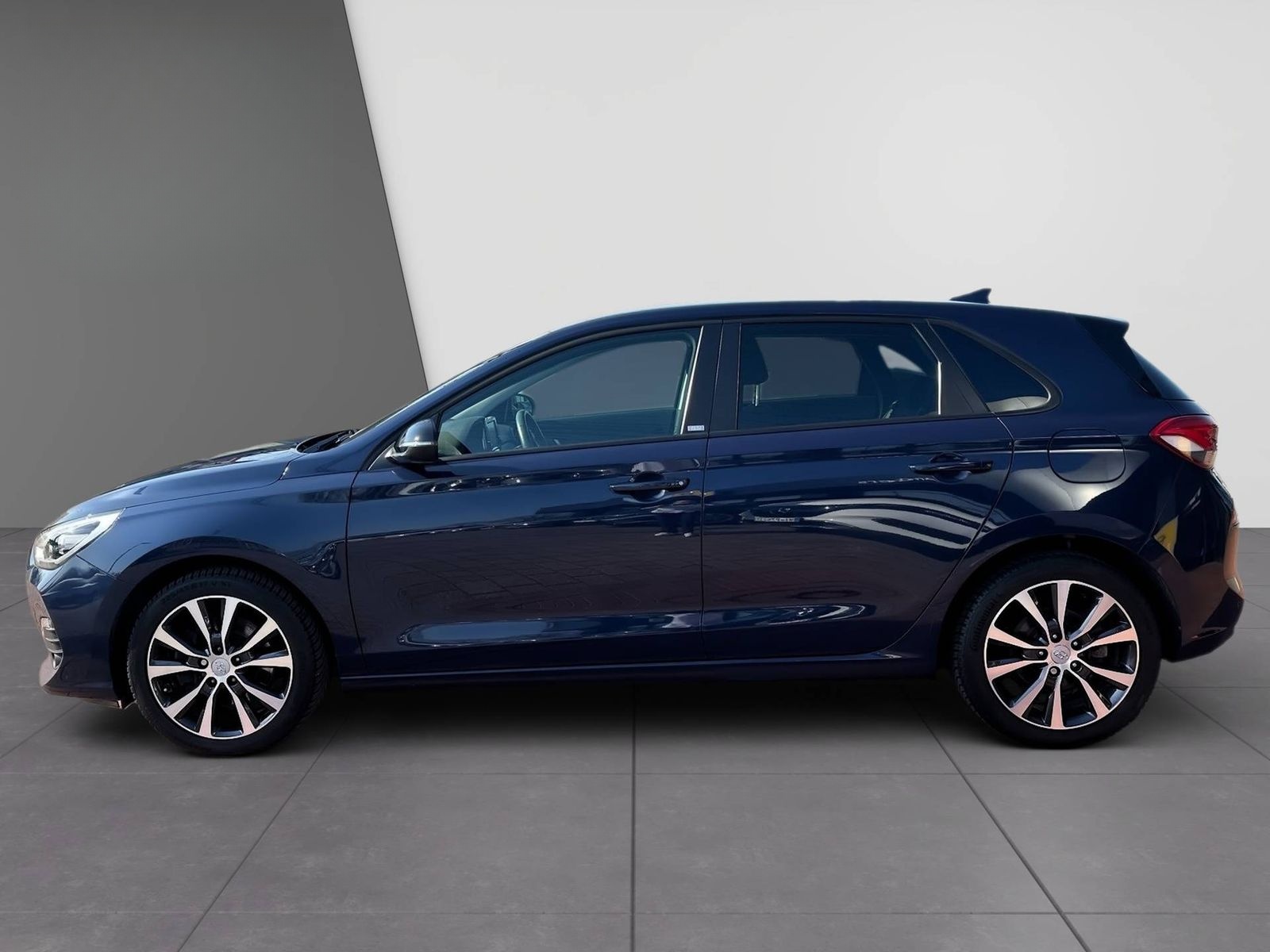 Hyundai i30 YES! Plus LED+Navi+SHZ+Kamera+Tempomat+LMR+ foto 5