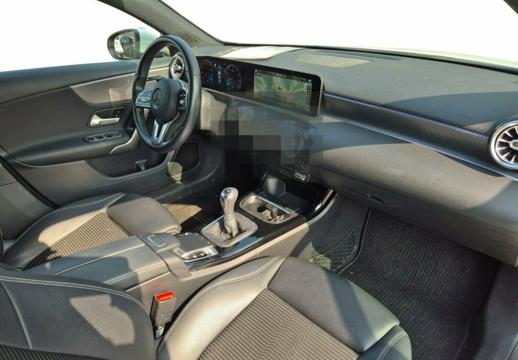 Mercedes-Benz A 180 KOMPAKTLIMOU Kam. KlimaA LED LM Navi PDC foto 12