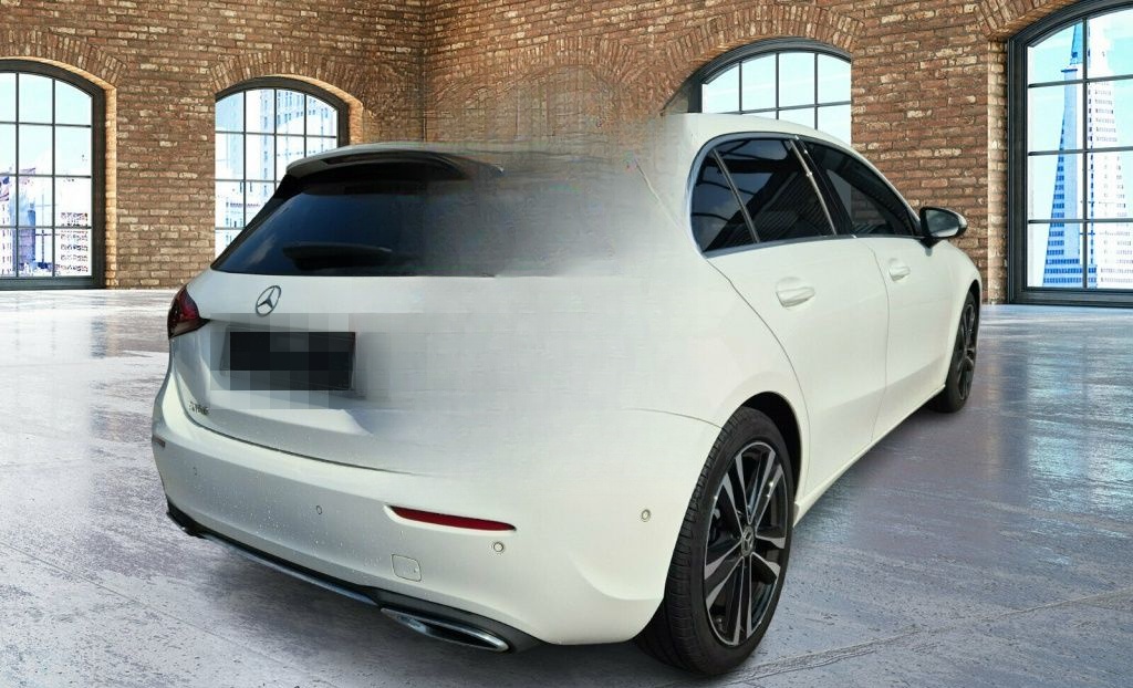 Mercedes-Benz A 180 KOMPAKTLIMOU Kam. KlimaA LED LM Navi PDC foto 5