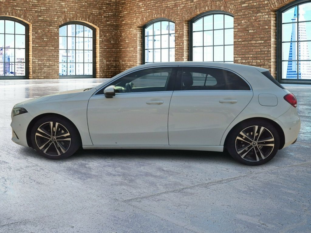 Mercedes-Benz A 180 KOMPAKTLIMOU Kam. KlimaA LED LM Navi PDC foto 8