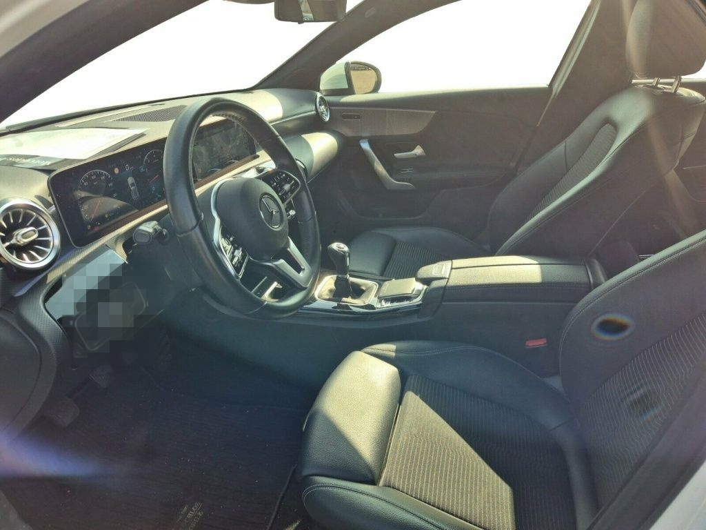 Mercedes-Benz A 180 KOMPAKTLIMOU Kam. KlimaA LED LM Navi PDC foto 10