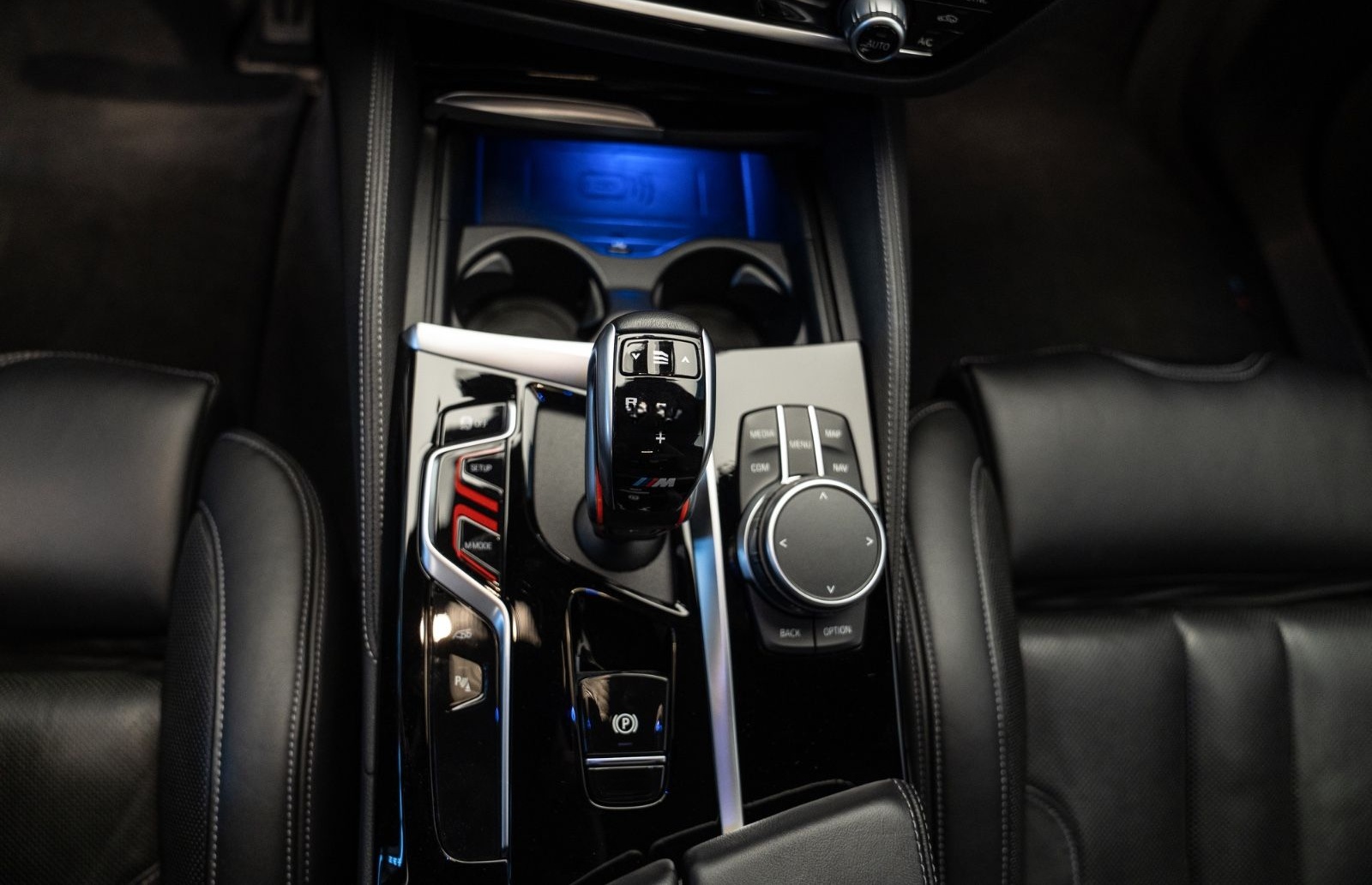 BMW M5 LCI / xDrive / B&W / Carbon / HeadUP / M Sitz foto 7