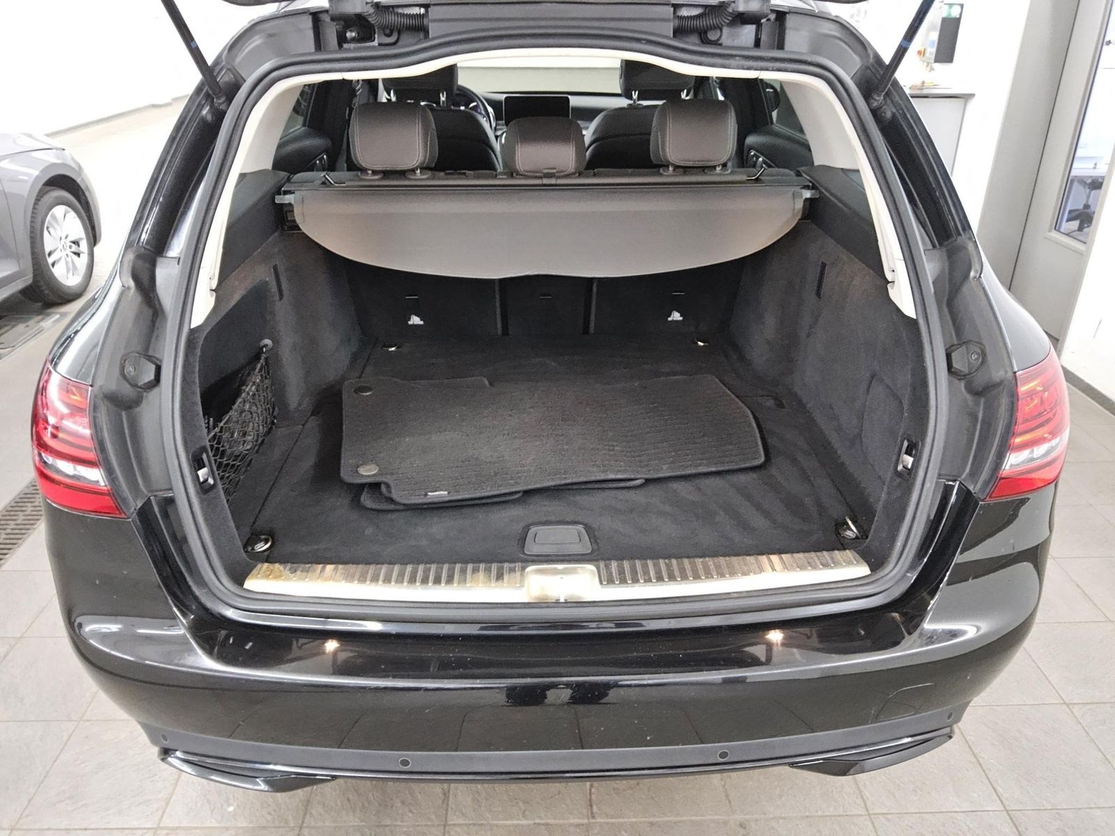 Mercedes-Benz C 220 T d Avantgarde T-Leder Navi LED Night RfK foto 11