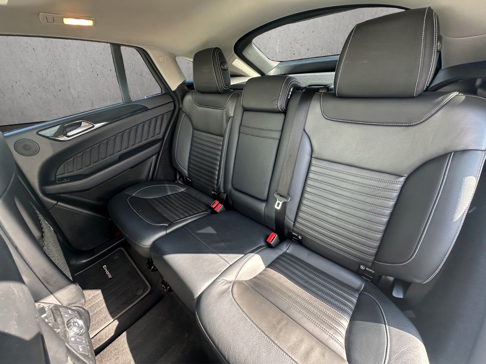 Mercedes-Benz GLE 350 d 4M AMG Line Pano DTR LED 360° H&K AHK foto 14