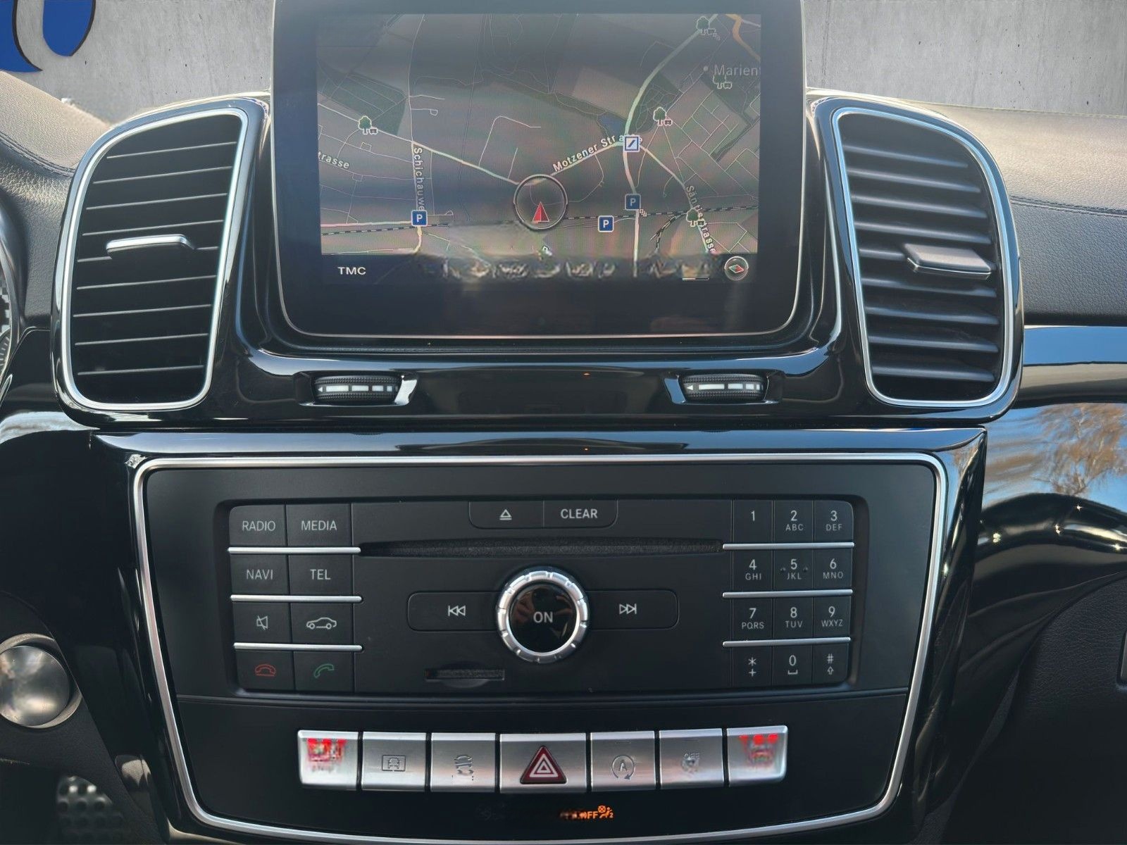 Mercedes-Benz GLE 350 d 4M AMG Line Pano DTR LED 360° H&K AHK foto 23