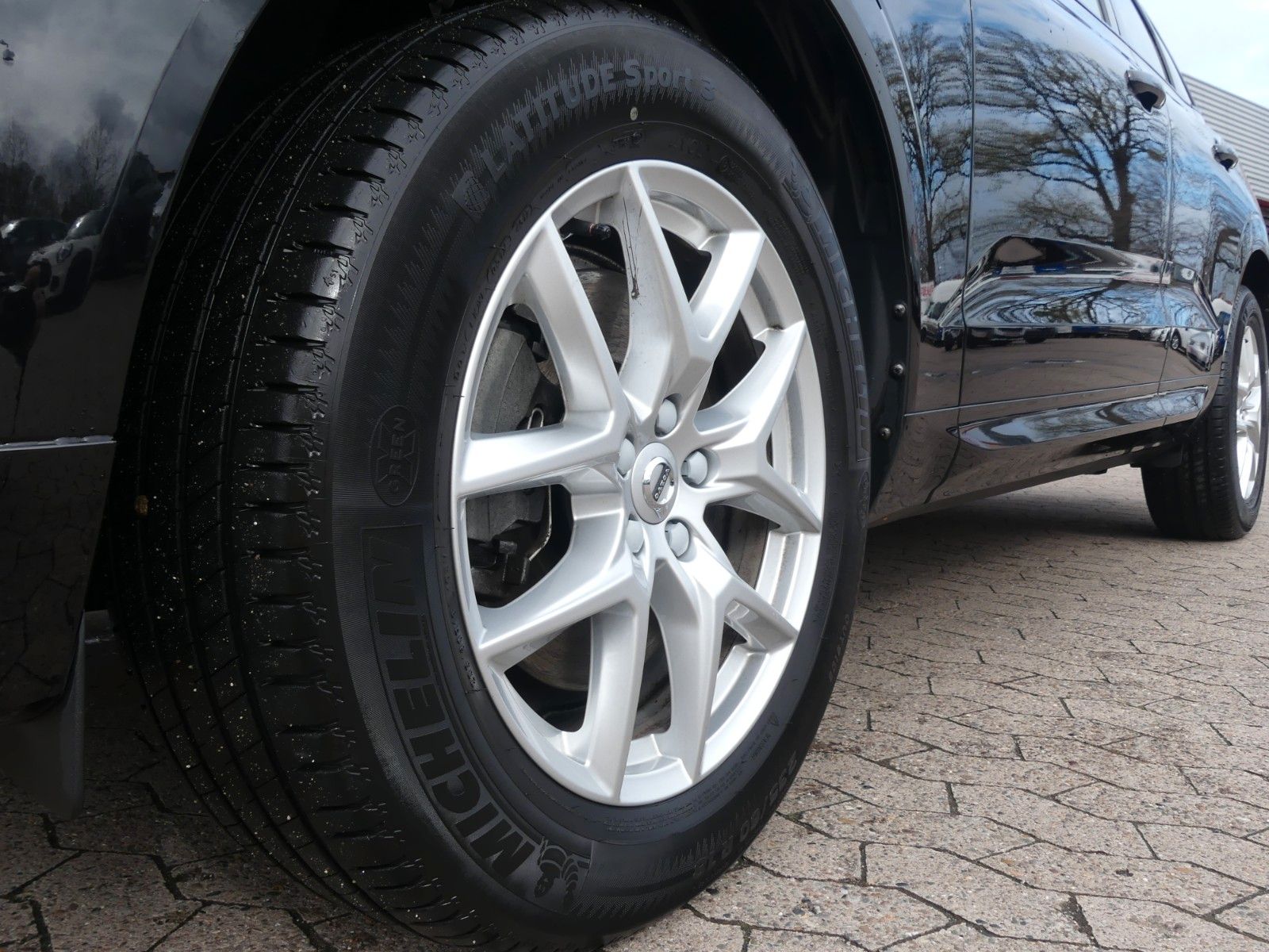 Volvo XC60 Momentum Vollleder*AHK*Navi*SHZ*ab 299€ foto 15