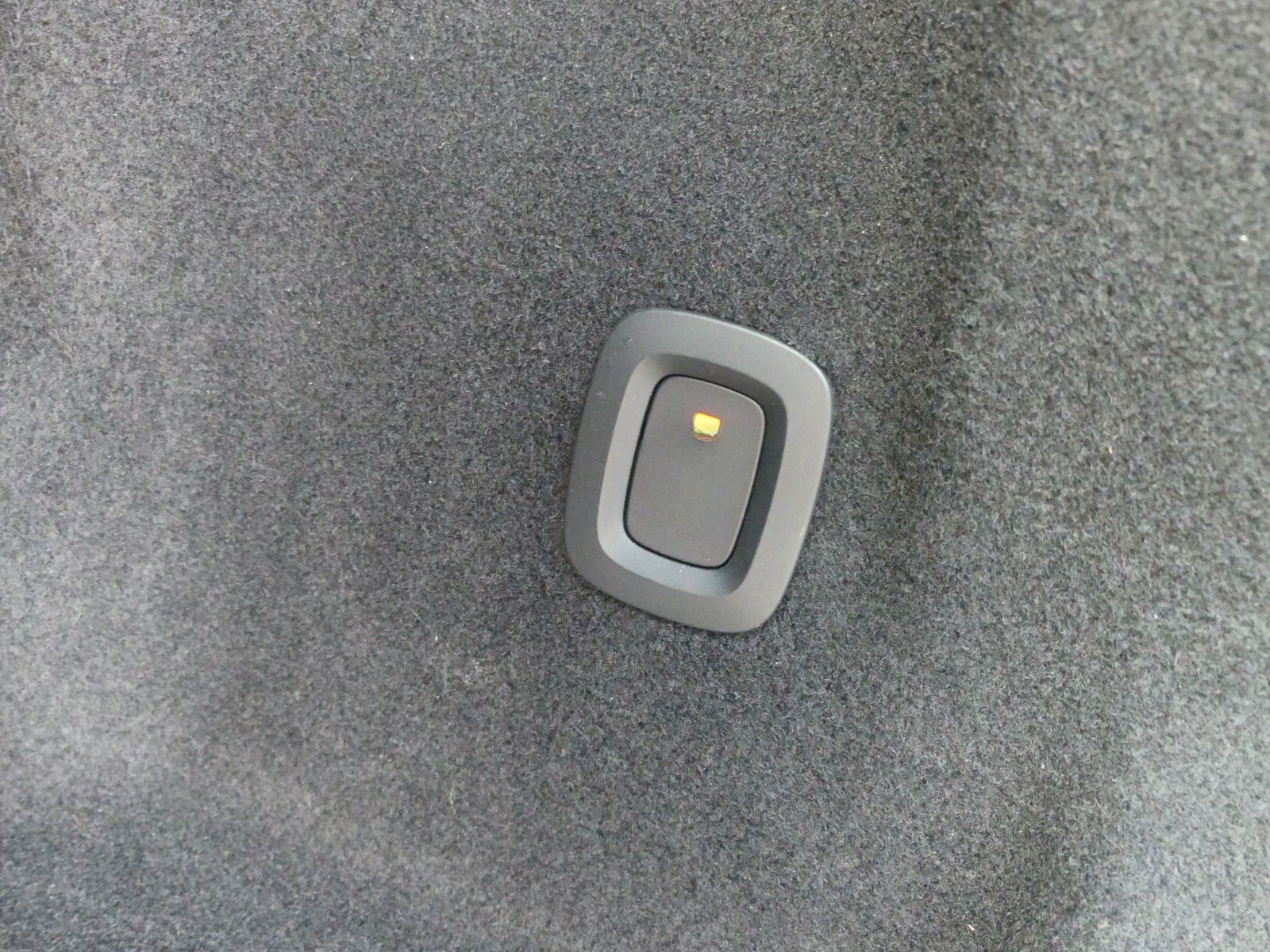 Volvo XC60 Momentum Vollleder*AHK*Navi*SHZ*ab 299€ foto 10