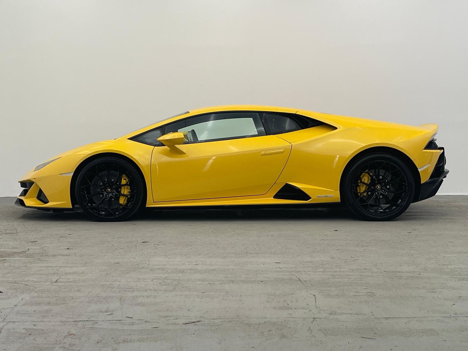 Lamborghini EVO AWD MY22 LIFT KAM CARBON SENSONUM foto 14