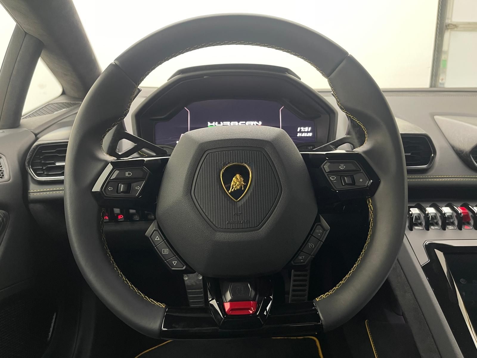Lamborghini EVO AWD MY22 LIFT KAM CARBON SENSONUM foto 18