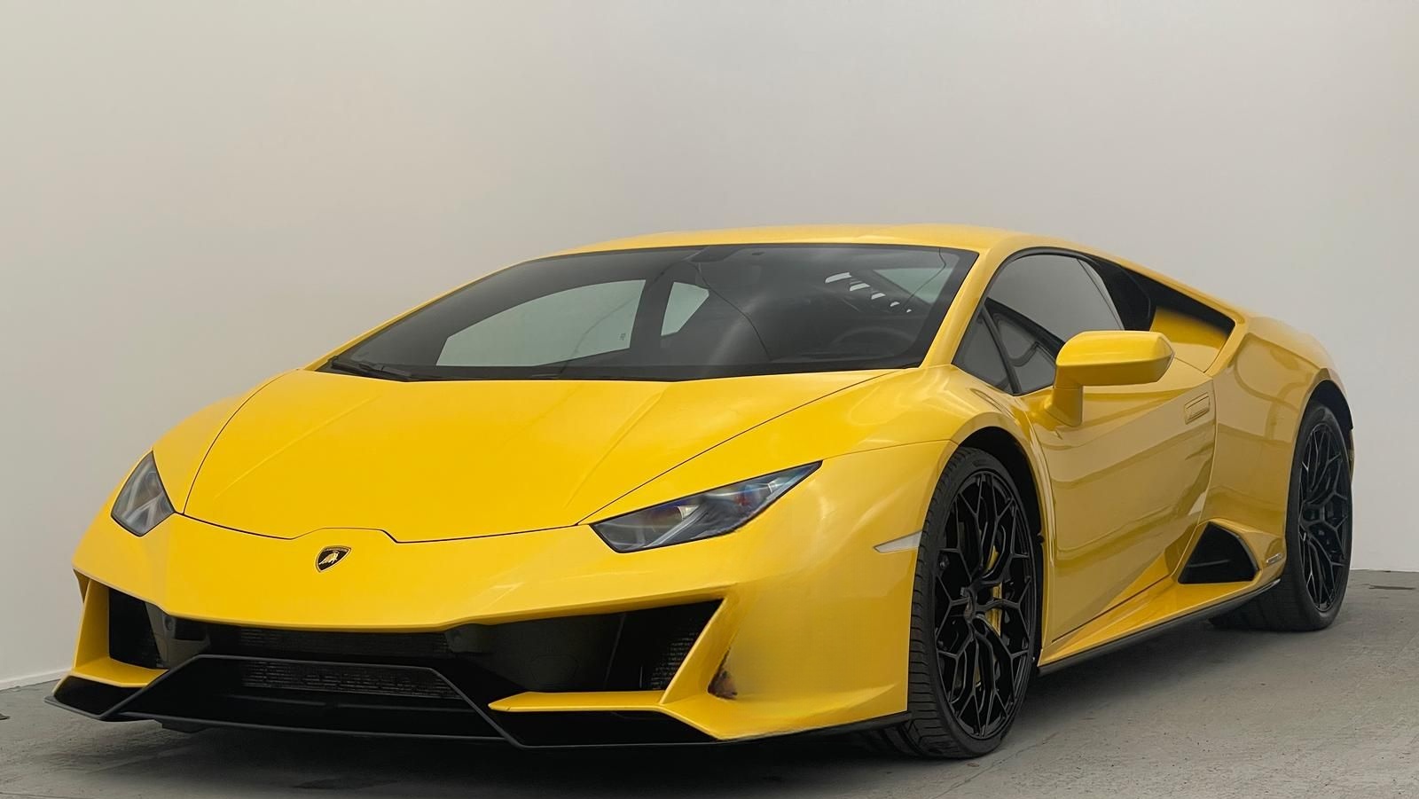 Lamborghini EVO AWD MY22 LIFT KAM CARBON SENSONUM foto 3