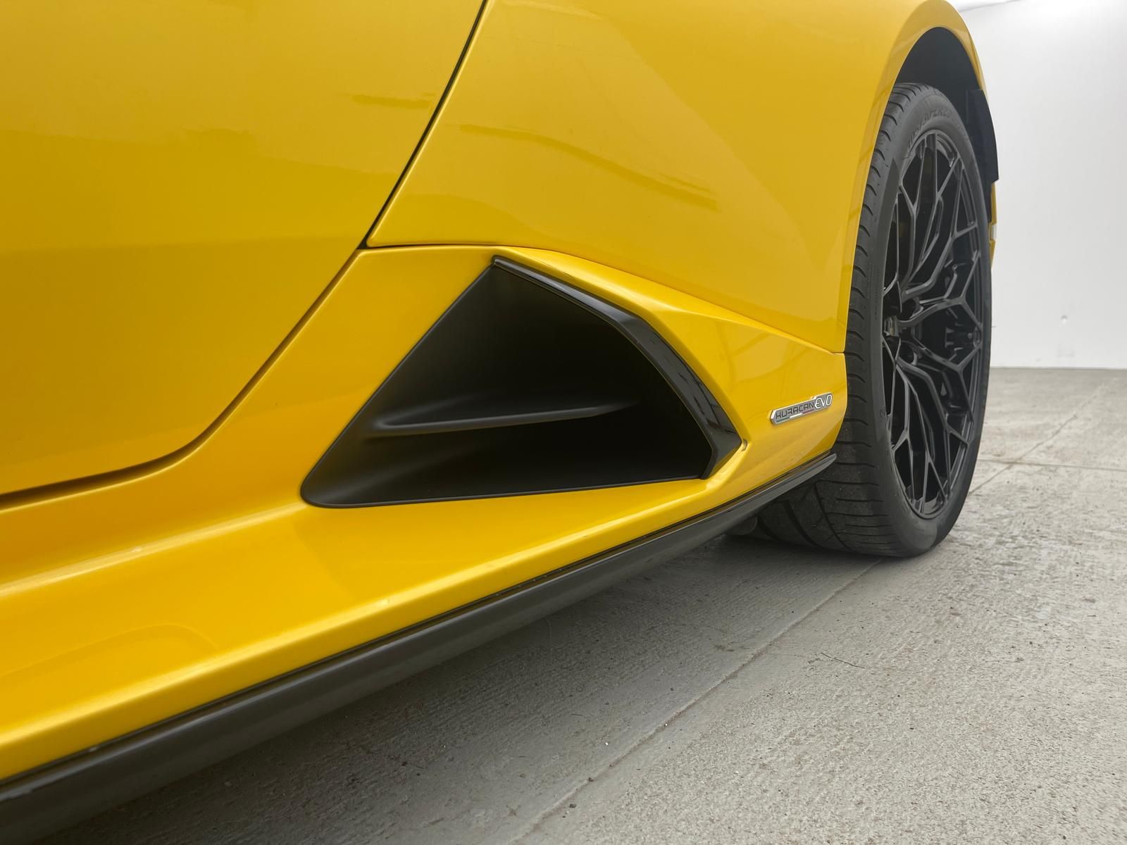 Lamborghini EVO AWD MY22 LIFT KAM CARBON SENSONUM foto 4