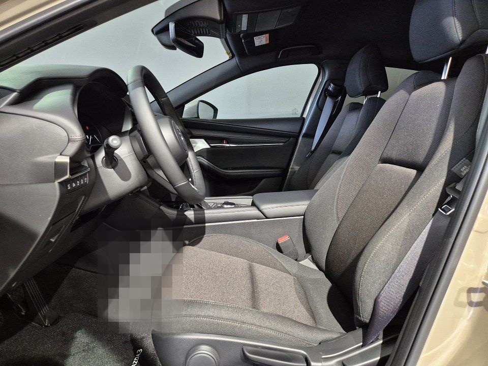 Mazda 3 2.5L e-SKYACTIV G 140ps foto 7