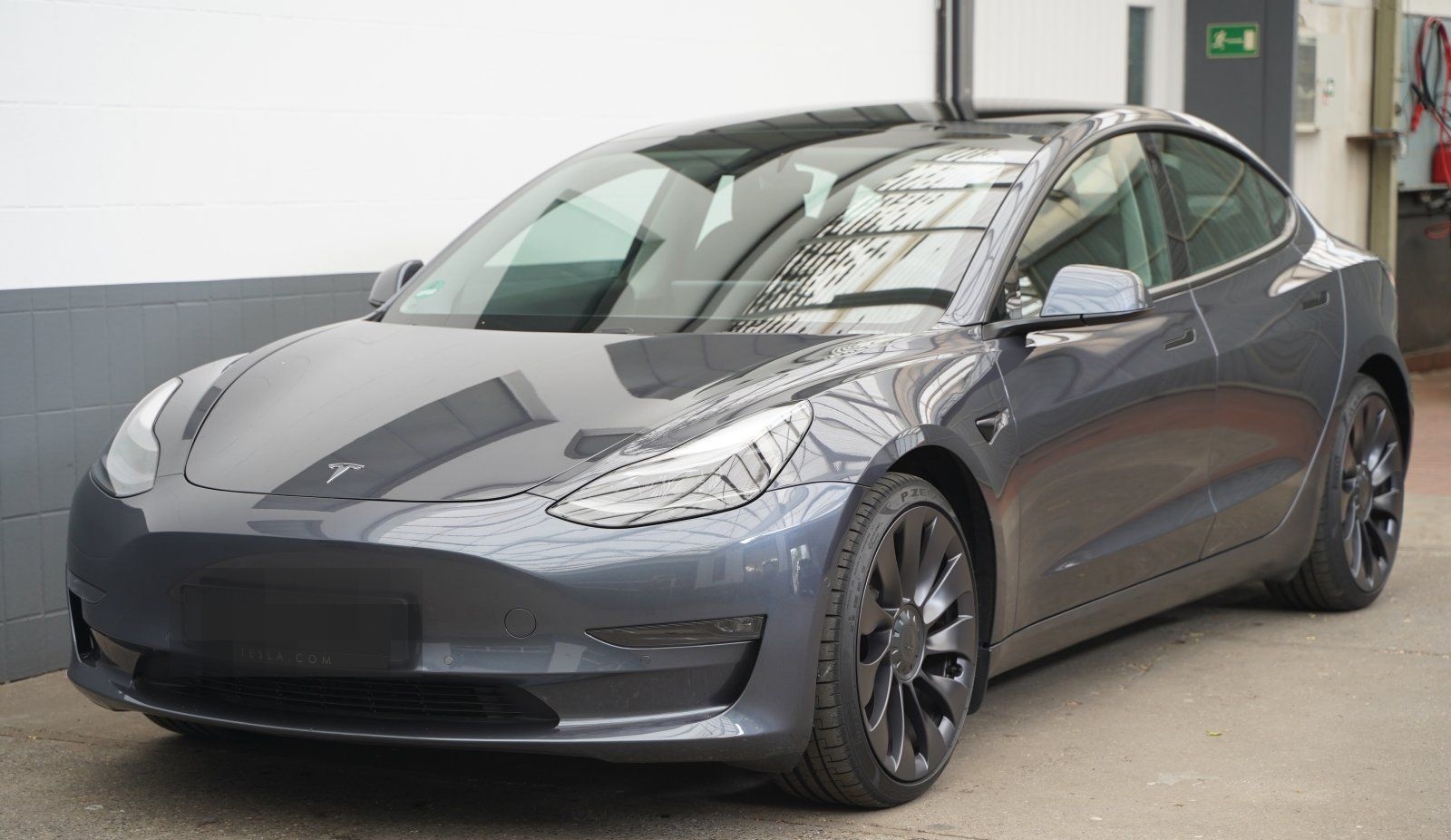 Tesla Model 3 Performance *Mwst. ausweisbar* foto 3
