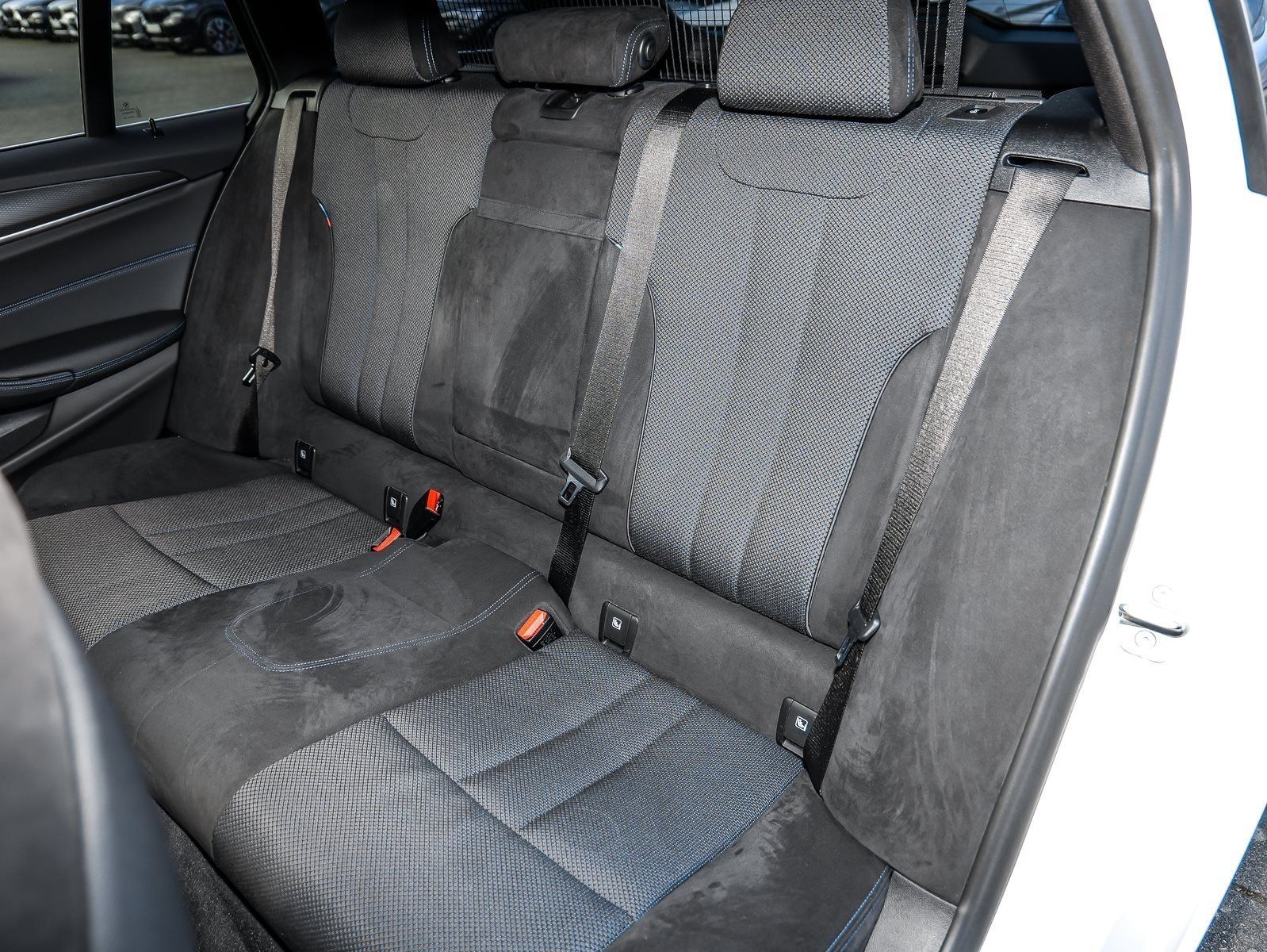 BMW 530e xDrive A M Sport HUD ACC RFK NAVI Laser LM foto 18