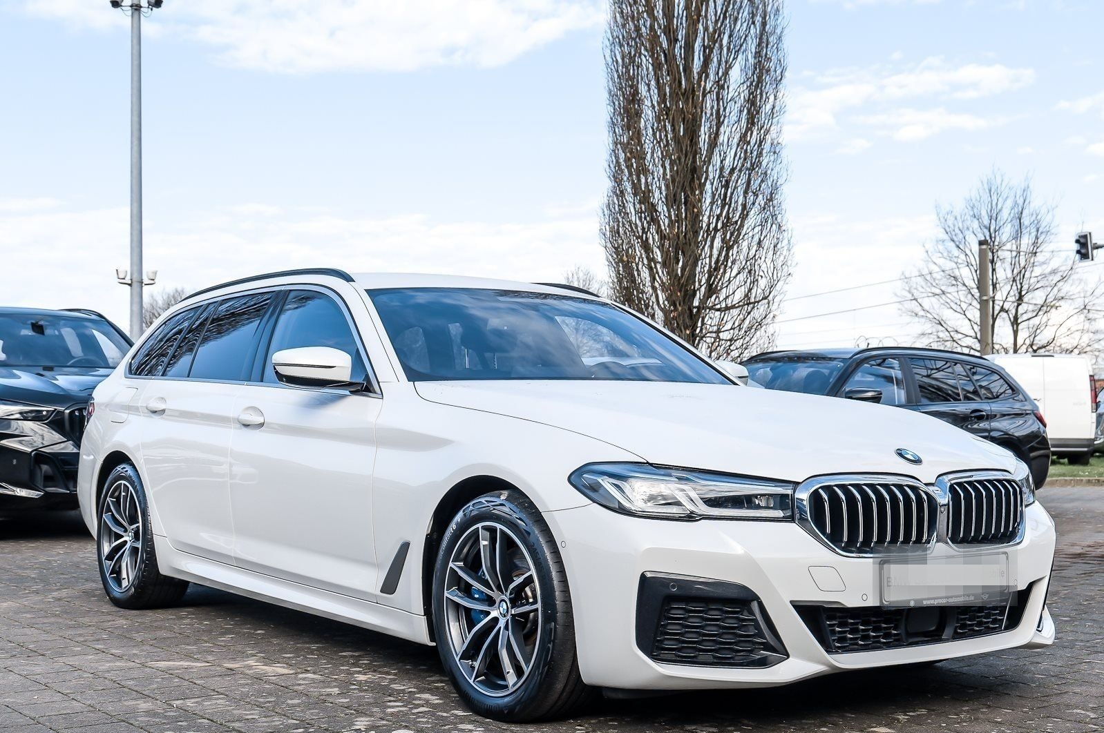 BMW 530e xDrive A M Sport HUD ACC RFK NAVI Laser LM foto 7