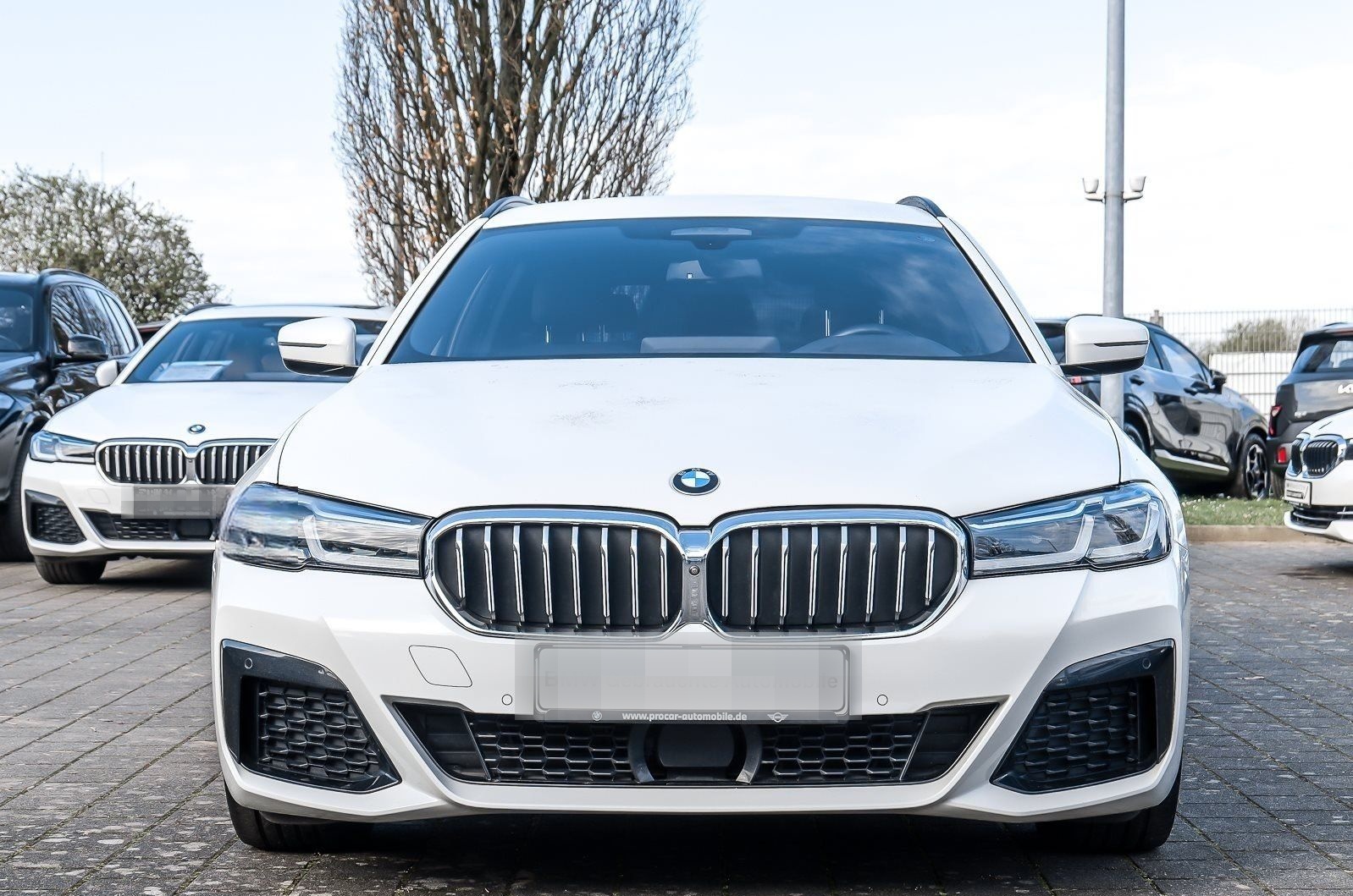 BMW 530e xDrive A M Sport HUD ACC RFK NAVI Laser LM foto 9