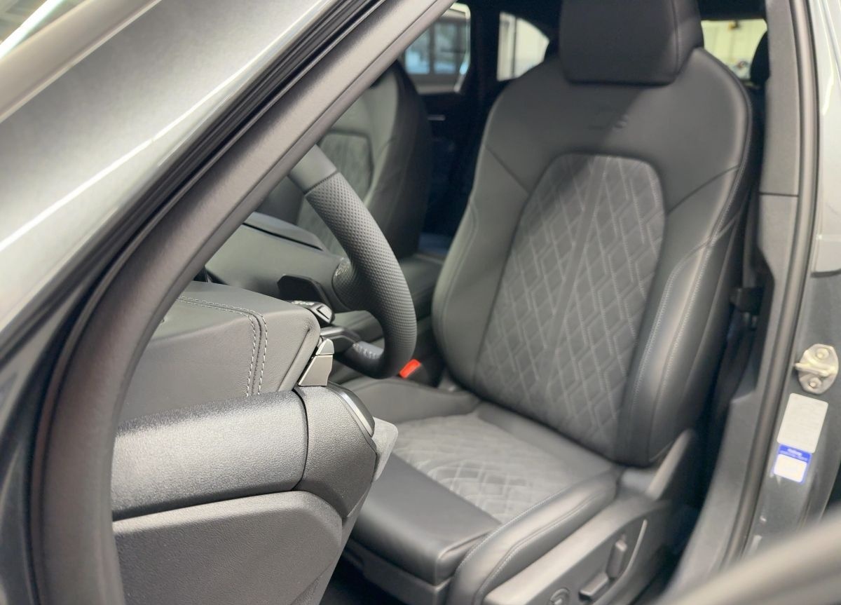 Audi A6 Avant TDI quattro 220 kW S tronic foto 18
