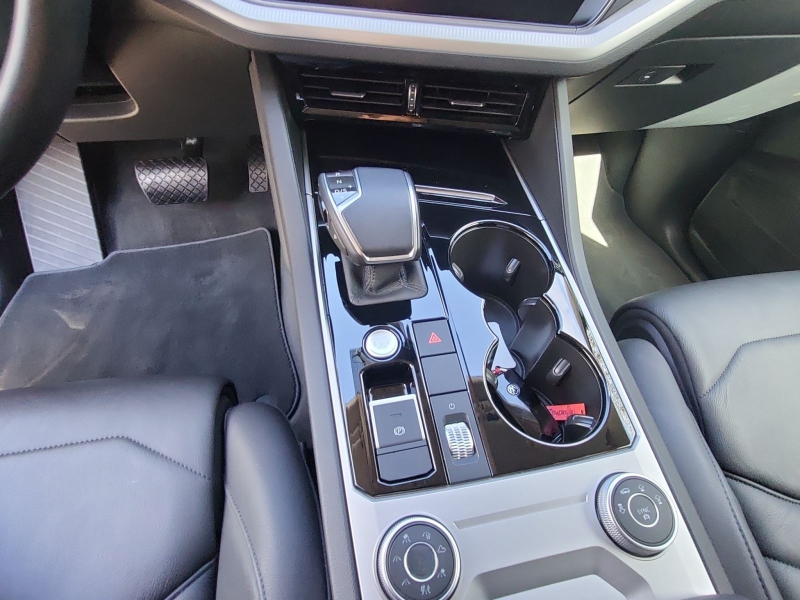 Volkswagen Touareg 3.0 TDI 4Motion Tip. AHK/Kamera/Leder foto 14