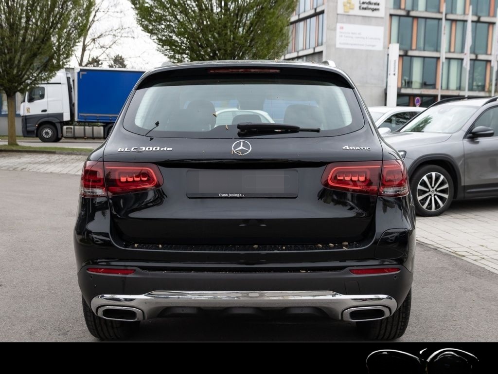 Mercedes-Benz GLC 300 de 4M *LED*Cam*Pano*EasyP*ParkA*MBUX*LMR foto 7