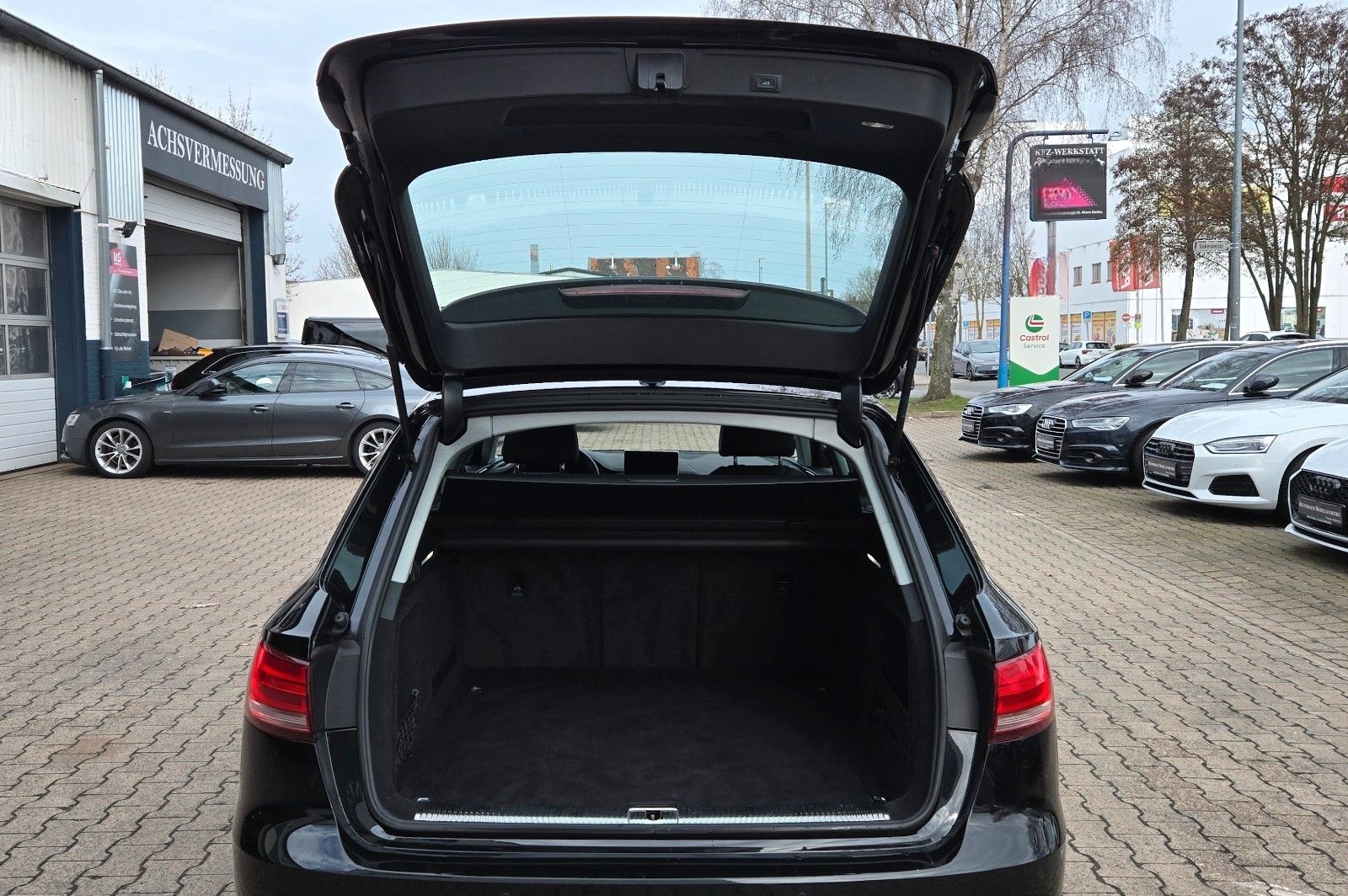 Audi A4 S-line Digitaltacho elektr.Sitz + Heck foto 11