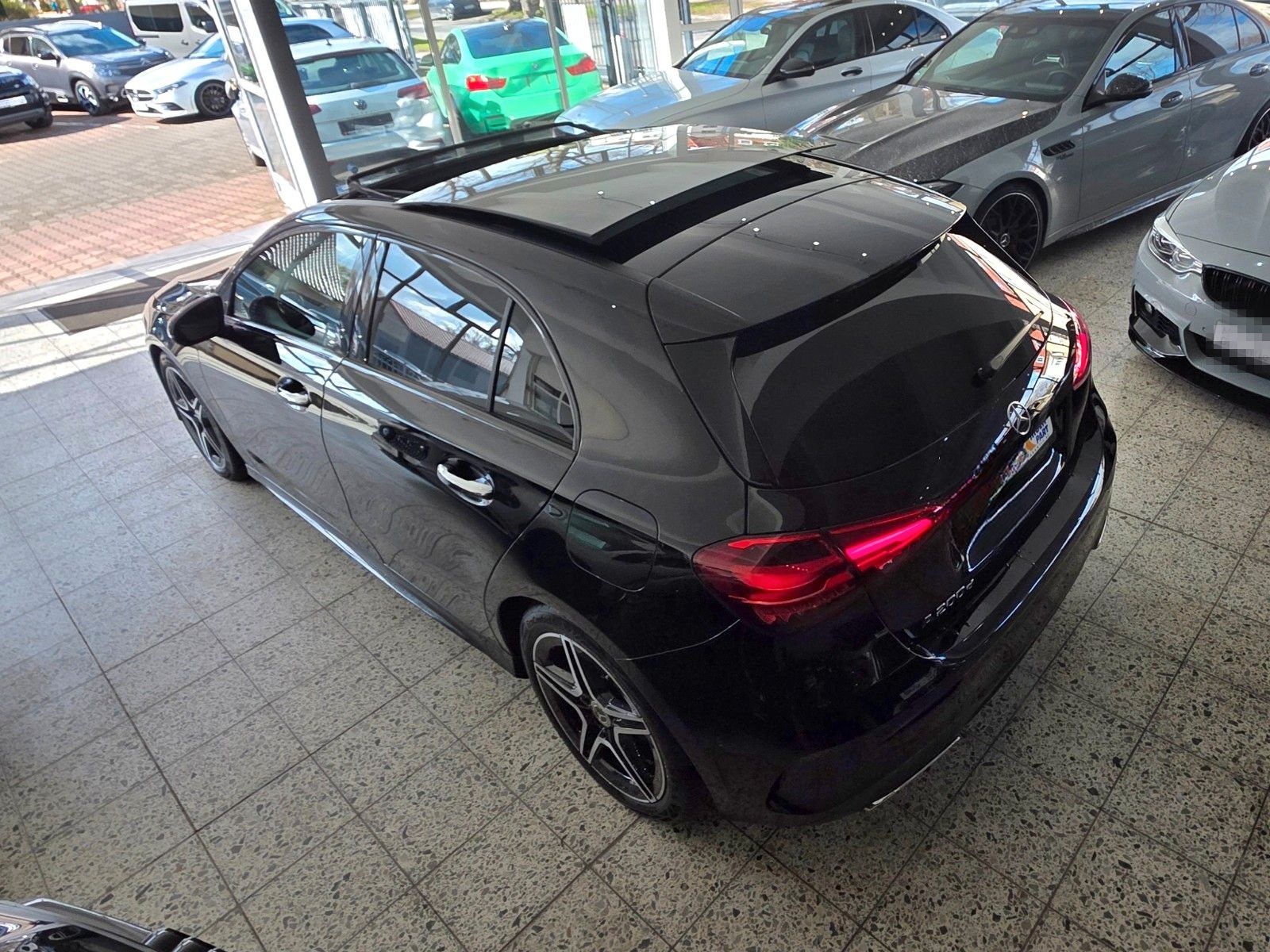 Mercedes-Benz A 200 d*AMG-Line*Panorama*Alcantara* foto 11