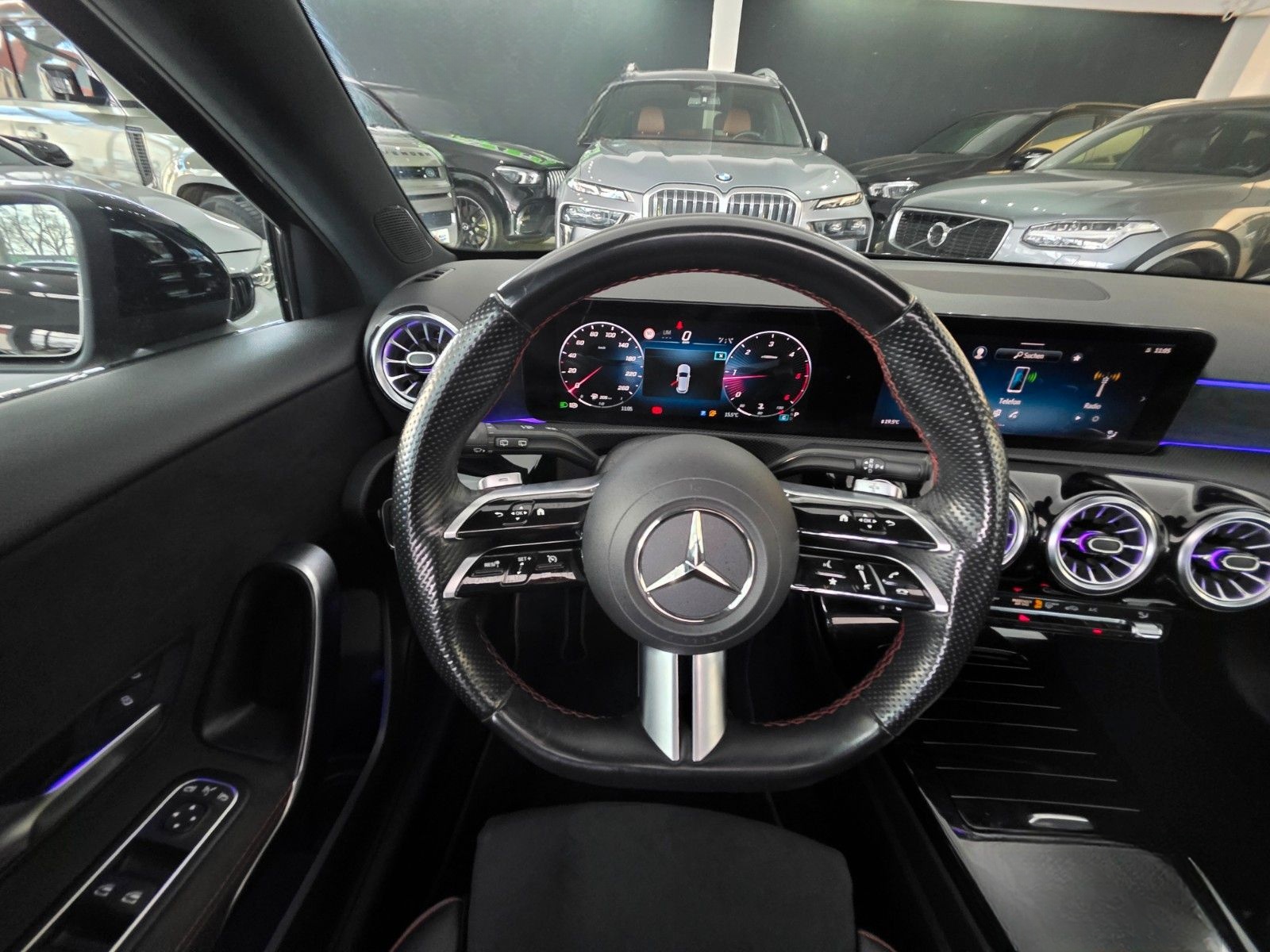 Mercedes-Benz A 200 d*AMG-Line*Panorama*Alcantara* foto 24