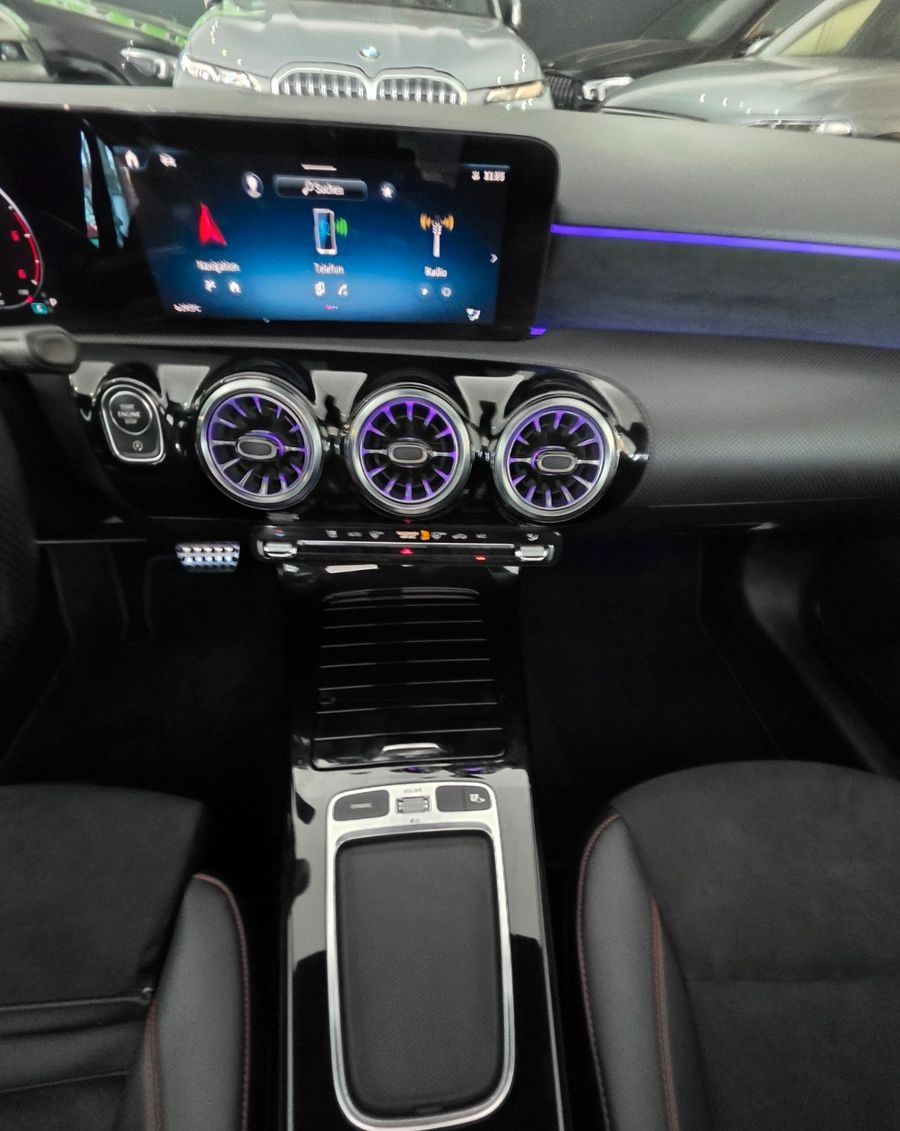Mercedes-Benz A 200 d*AMG-Line*Panorama*Alcantara* foto 25