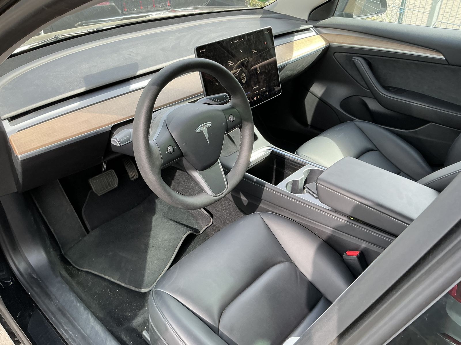 Tesla Model 3 RWD Pano R.Cam Autopilot 60kWh Leder SHZ foto 3