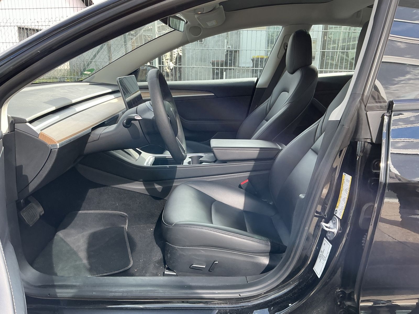 Tesla Model 3 RWD Pano R.Cam Autopilot 60kWh Leder SHZ foto 4