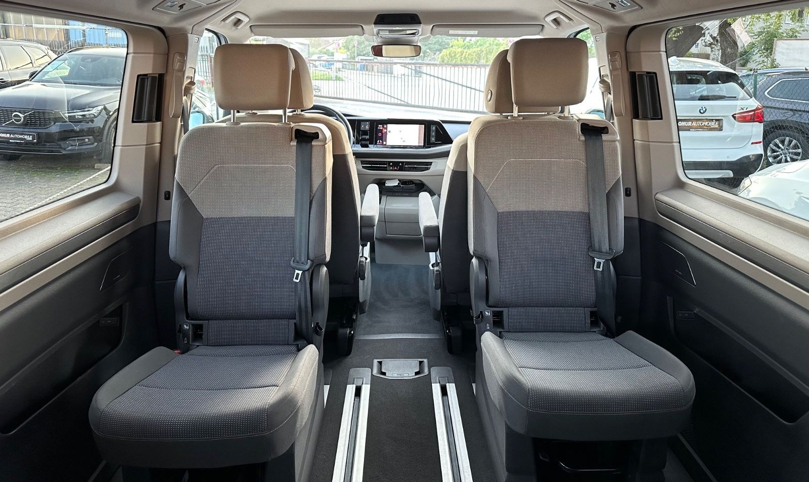 Volkswagen T7 Multivan Life DSG H&K HuD AHK ACC Standhzg. foto 24