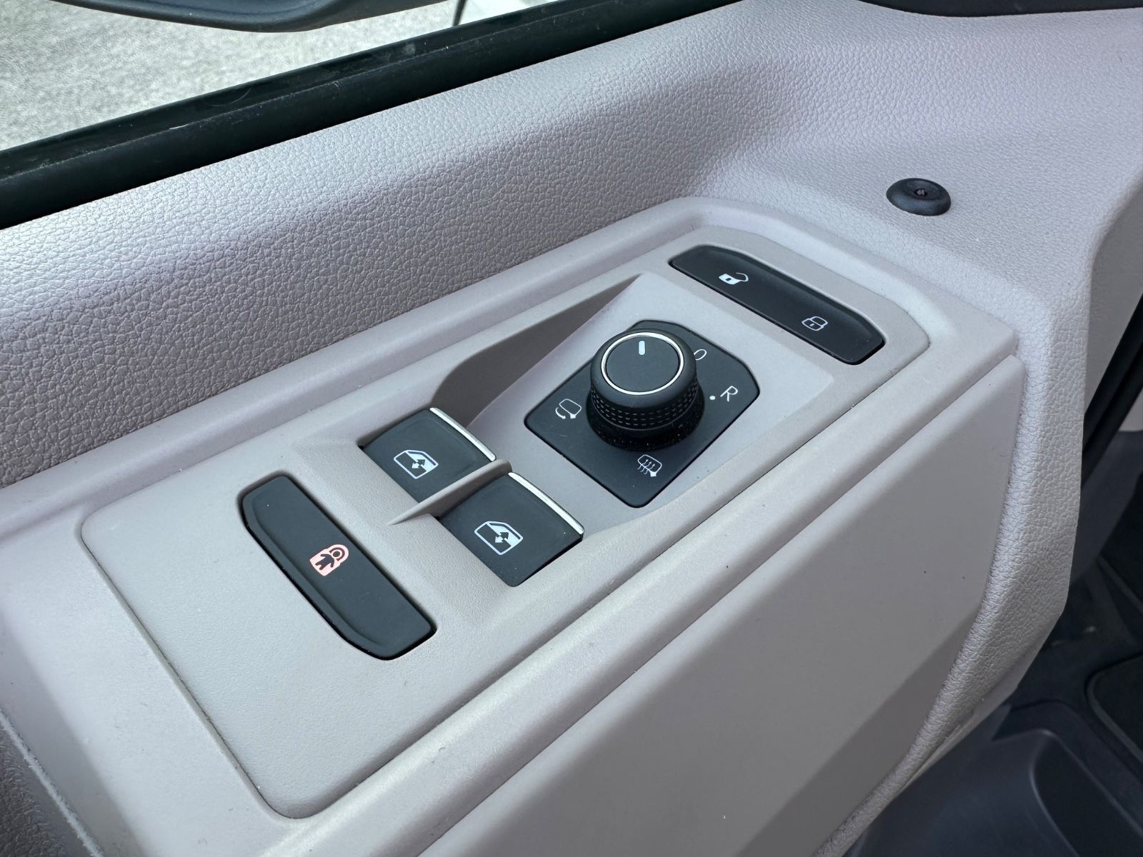 Volkswagen T7 Multivan Life DSG H&K HuD AHK ACC Standhzg. foto 9