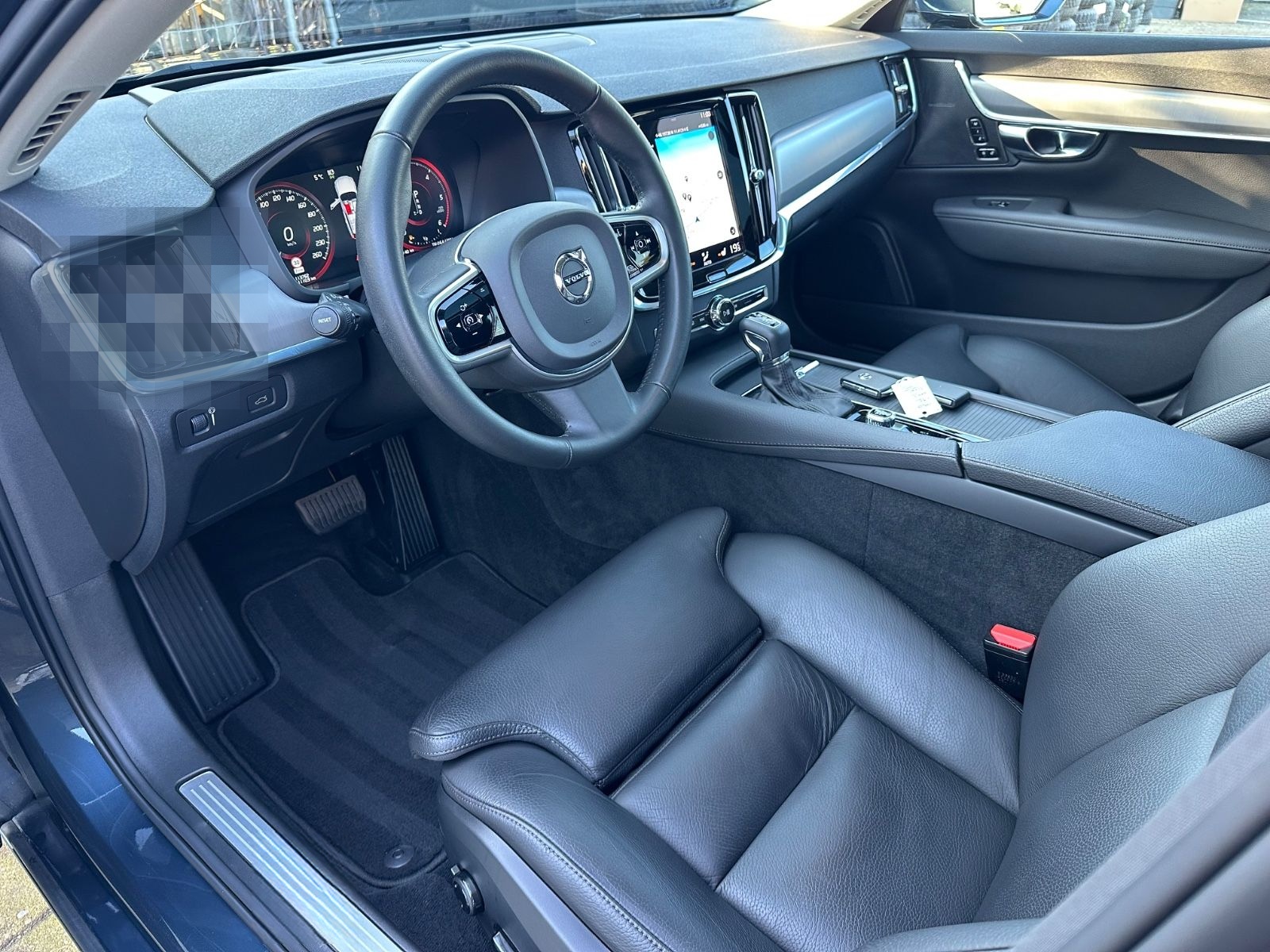 Volvo V90 Kombi Momentum Pro Navi Leder Pano HuD RFK foto 17