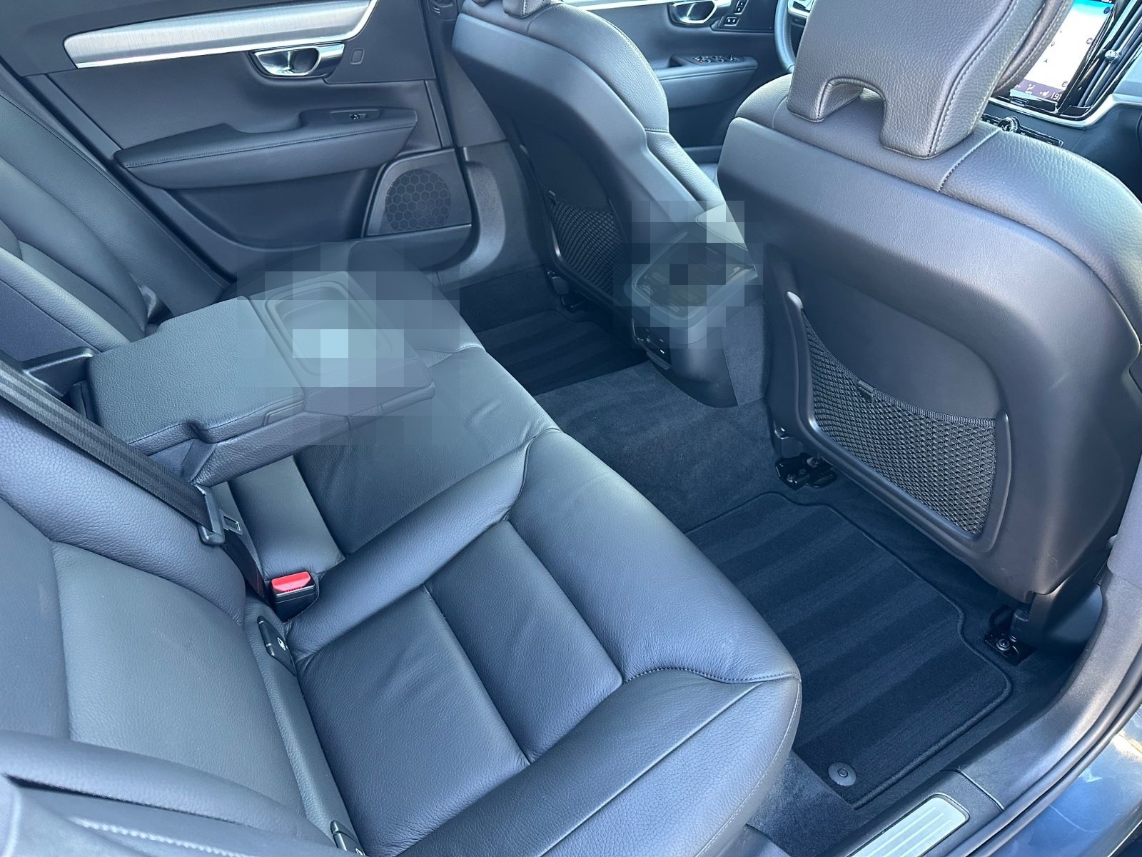 Volvo V90 Kombi Momentum Pro Navi Leder Pano HuD RFK foto 21