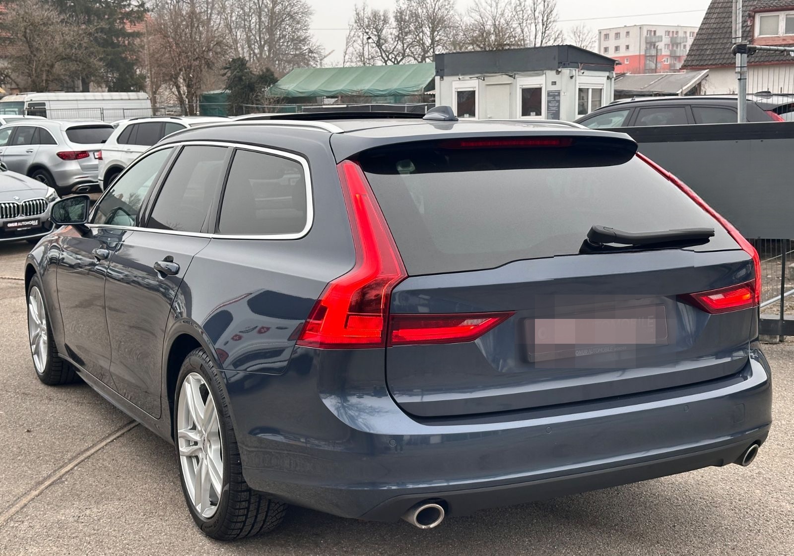 Volvo V90 Kombi Momentum Pro Navi Leder Pano HuD RFK foto 4