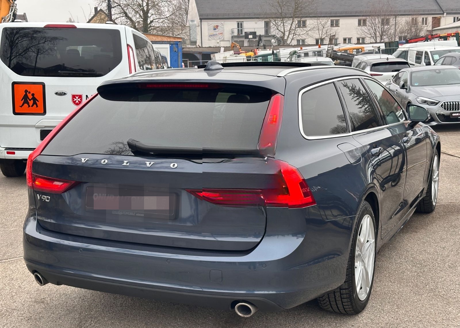 Volvo V90 Kombi Momentum Pro Navi Leder Pano HuD RFK foto 6