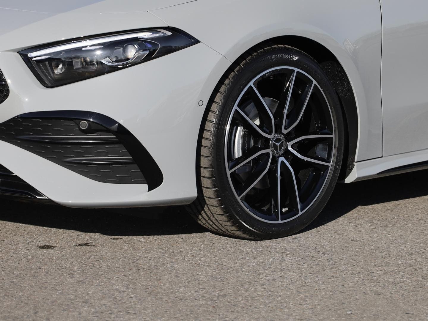 Mercedes-Benz A 200 d AMG Panorama Special-Edition Multibeam foto 12