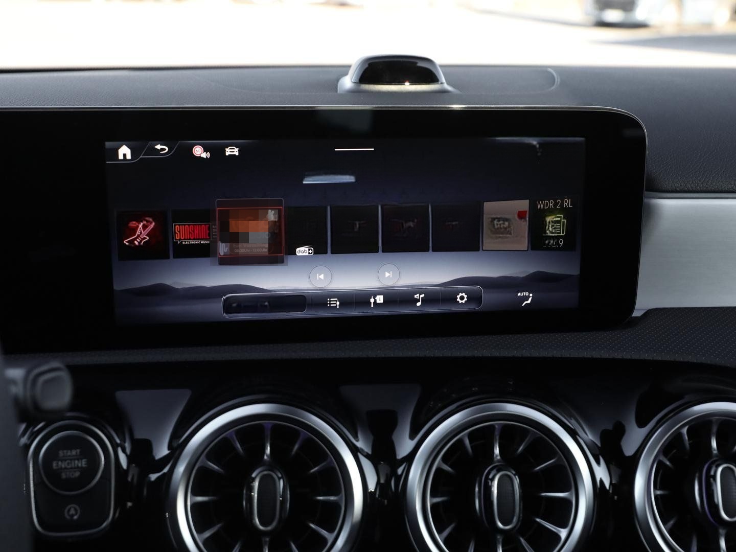 Mercedes-Benz A 200 d AMG Panorama Special-Edition Multibeam foto 16