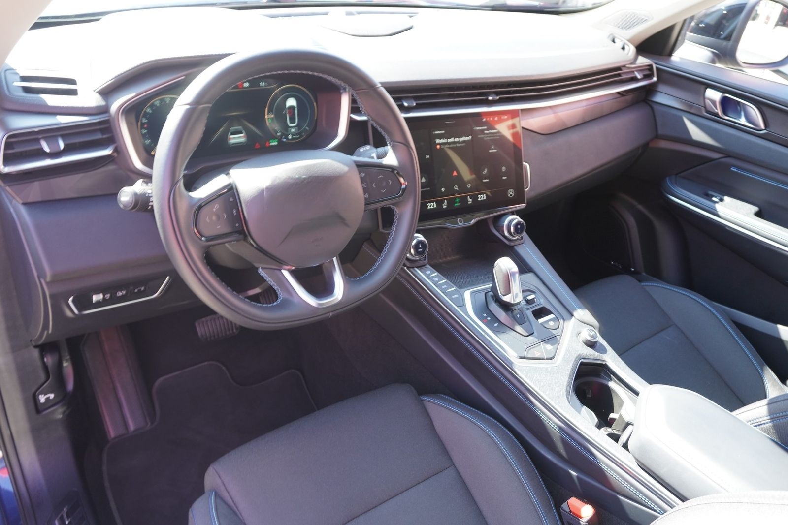 Lynk&Co 01 1.5 TD PHEV Aut. LED ACC 360° Pano foto 11