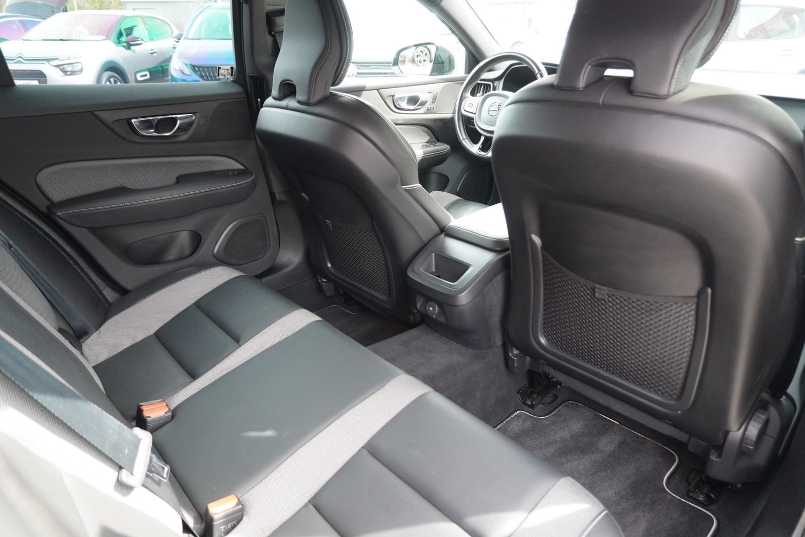 Volvo V60 Kombi 2.0 M-Hybrid R Design AHK DAB LED foto 13